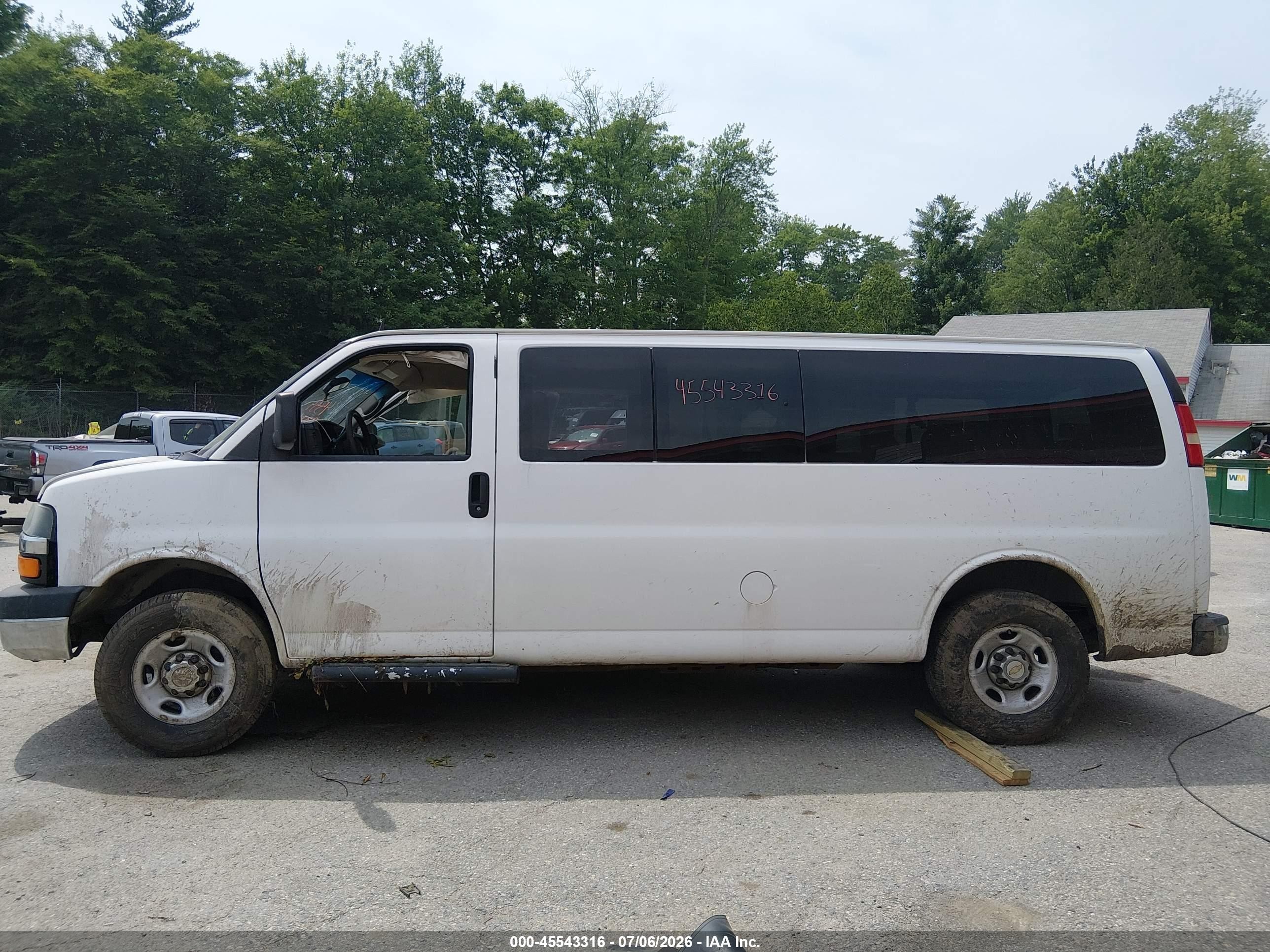 2015 Chevrolet Express 3500 Lt White vin: 1GAZG1FF6F1276196