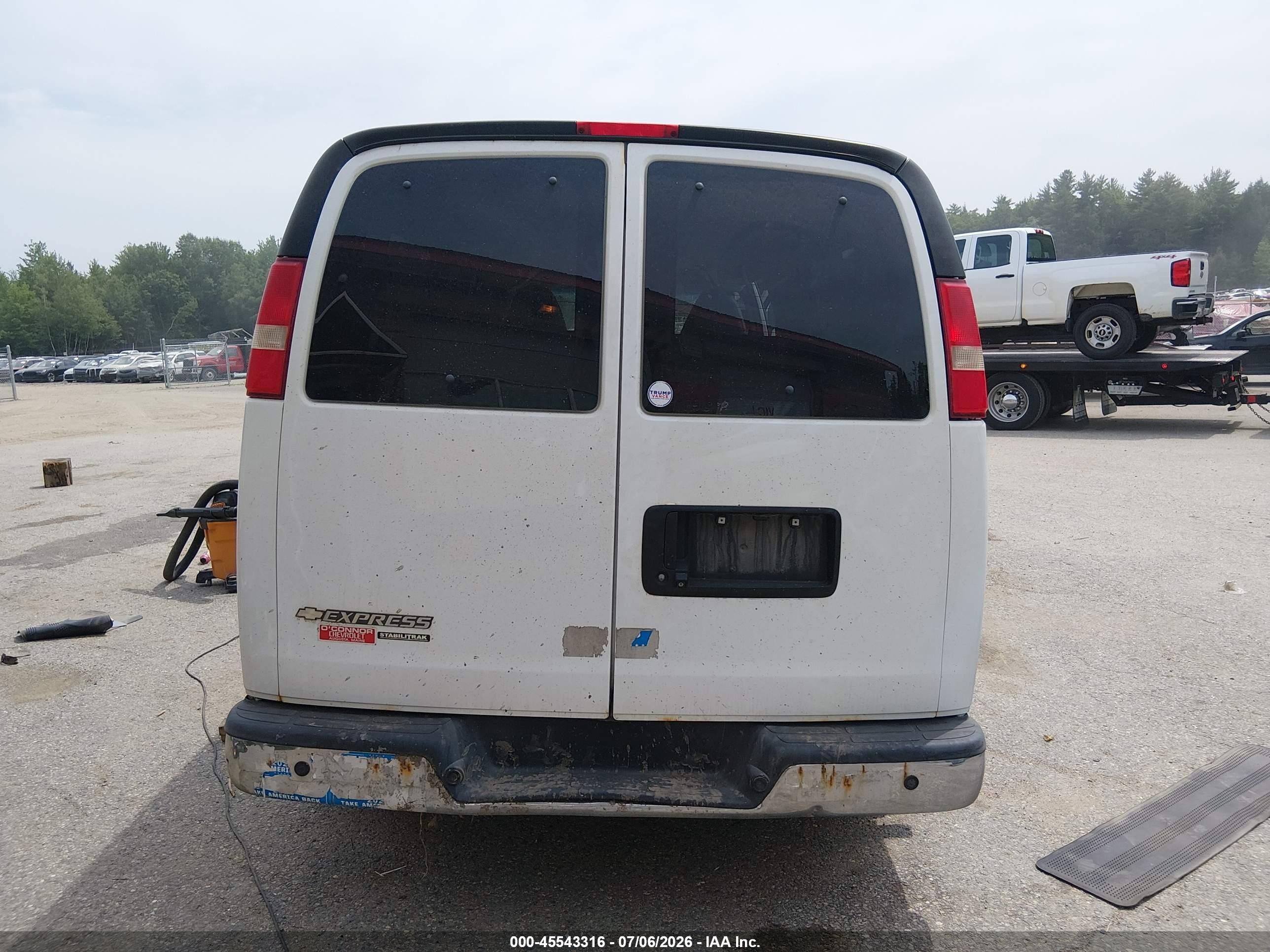 2015 Chevrolet Express 3500 Lt White vin: 1GAZG1FF6F1276196