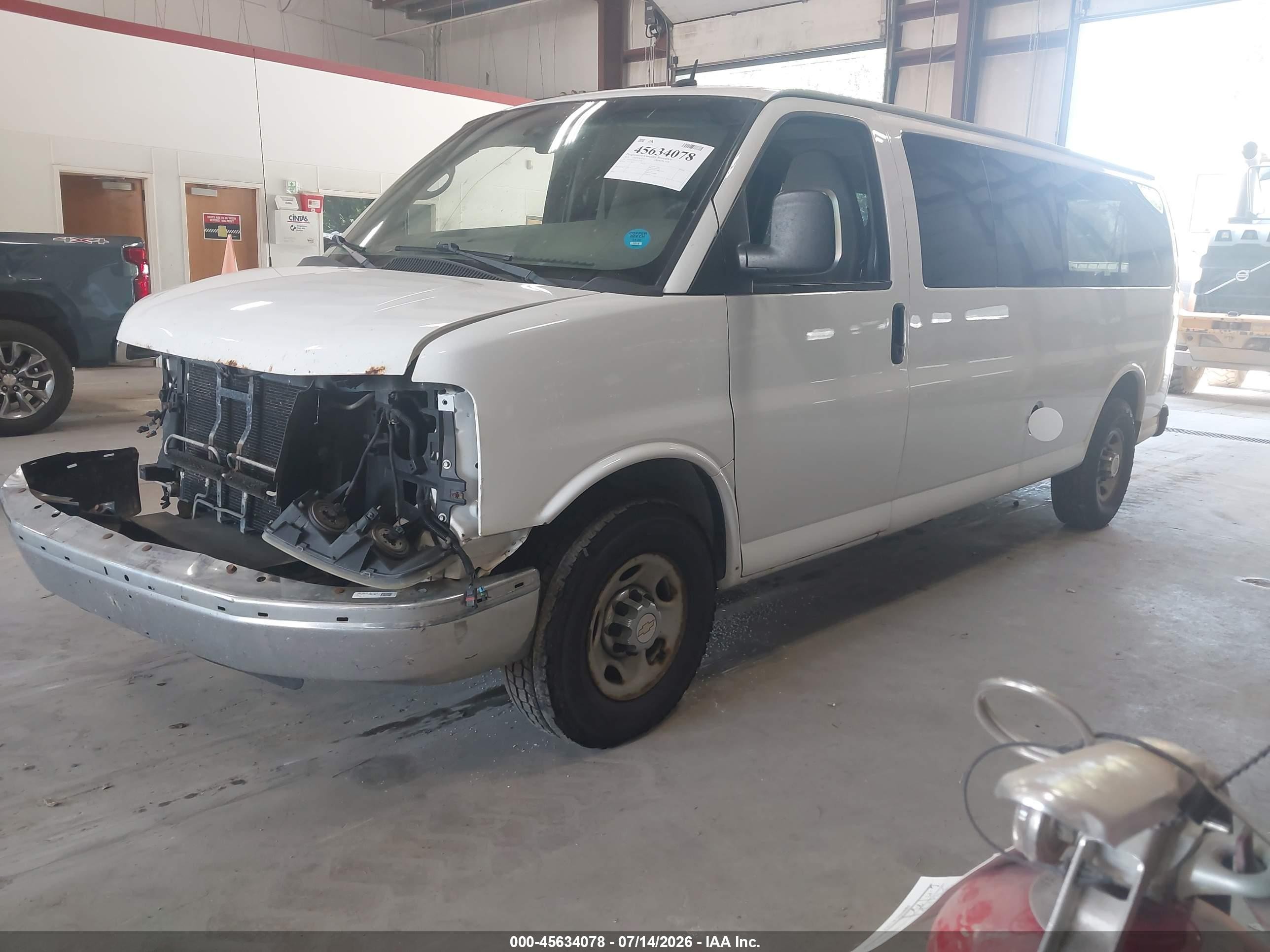 2013 Chevrolet Express 3500 Lt Белый vin: 1GAZG1FG0D1171496