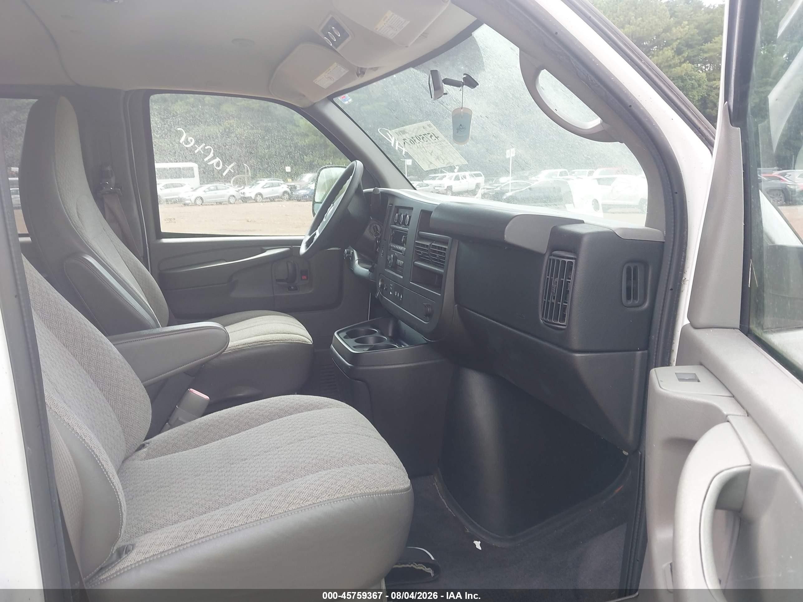 2014 Chevrolet Express 3500 Lt White vin: 1GAZG1FG0E1164453
