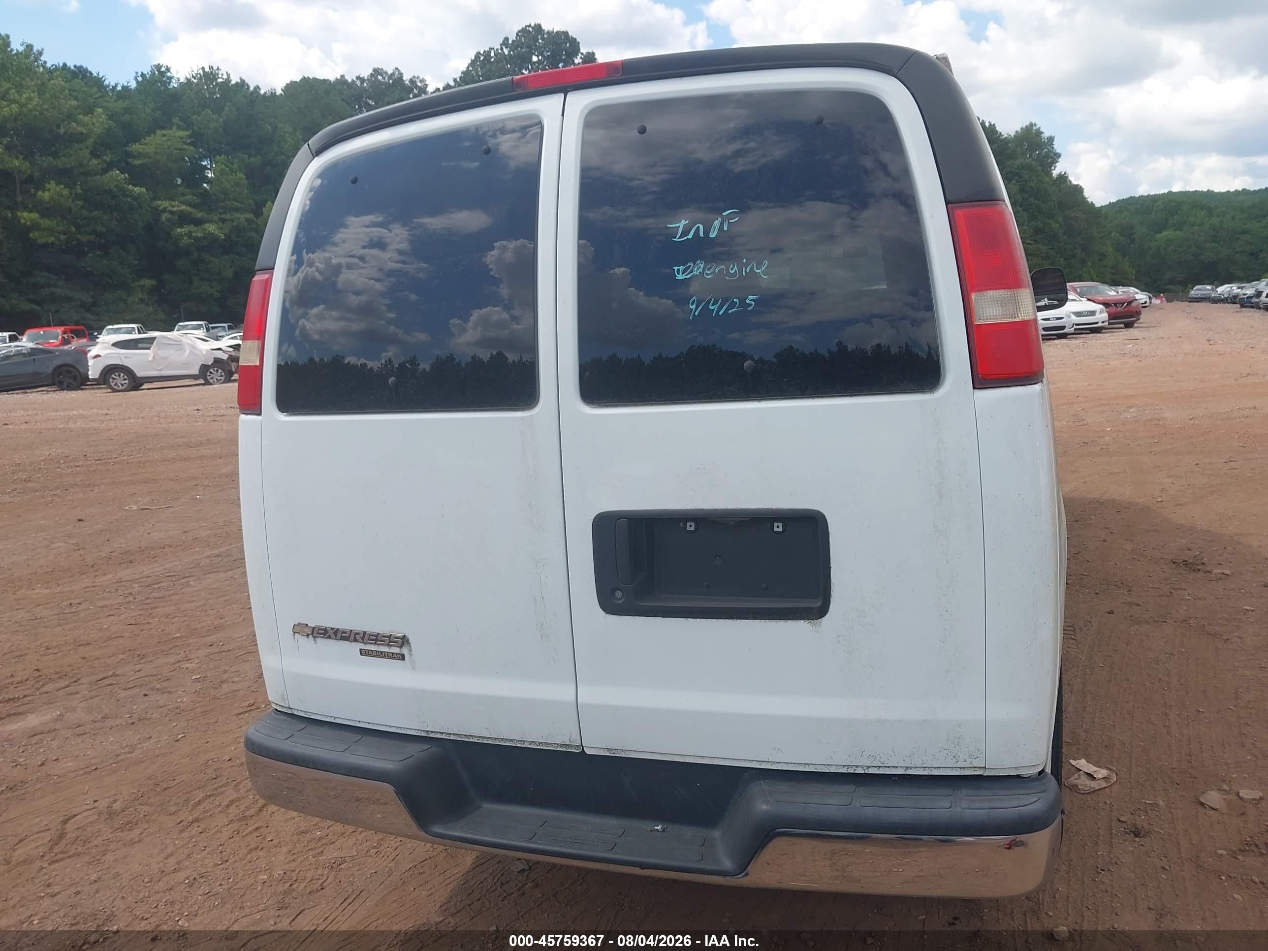 2014 Chevrolet Express 3500 Lt White vin: 1GAZG1FG0E1164453