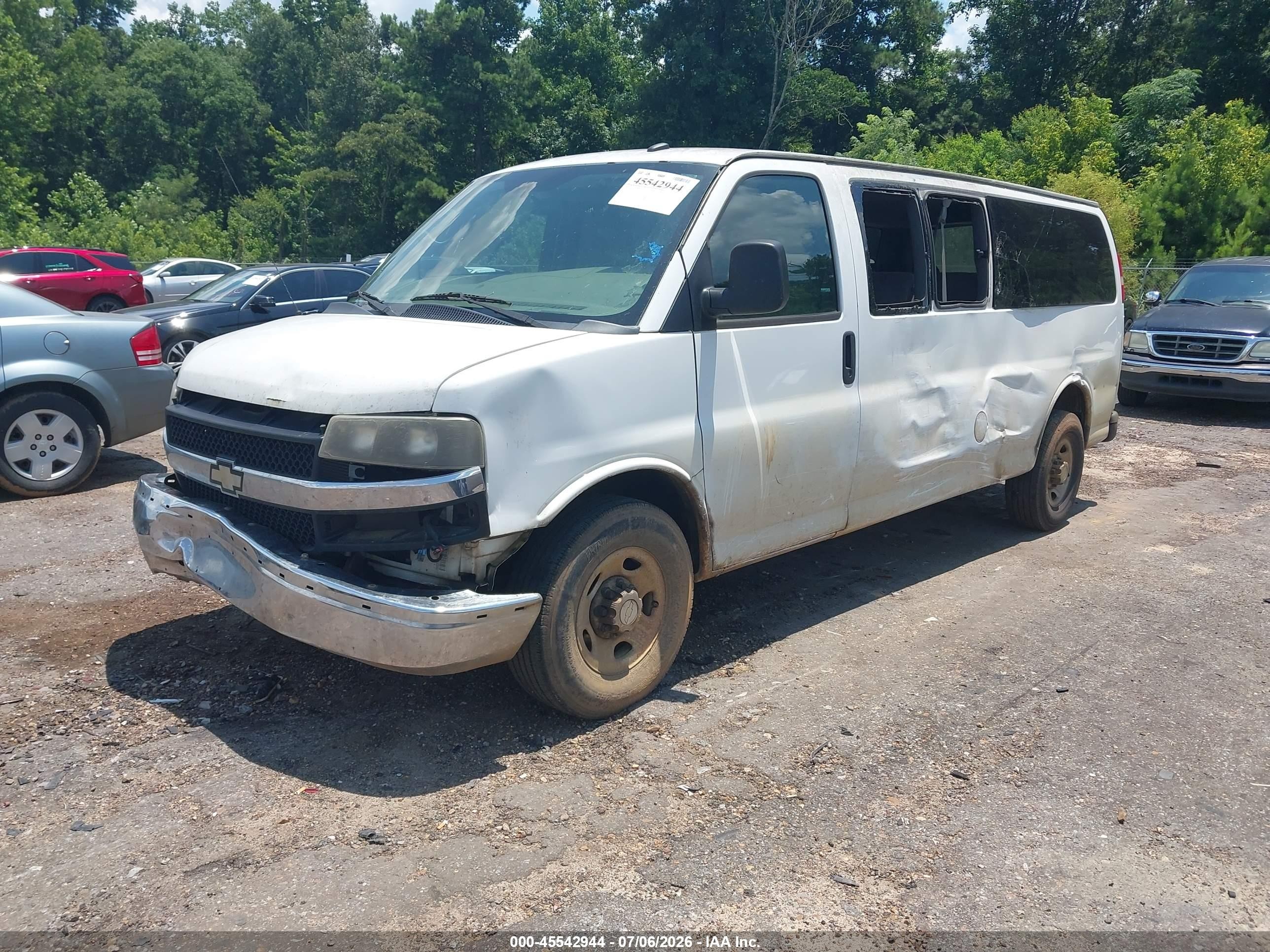 2014 Chevrolet Express 3500 Lt White vin: 1GAZG1FG2E1124634