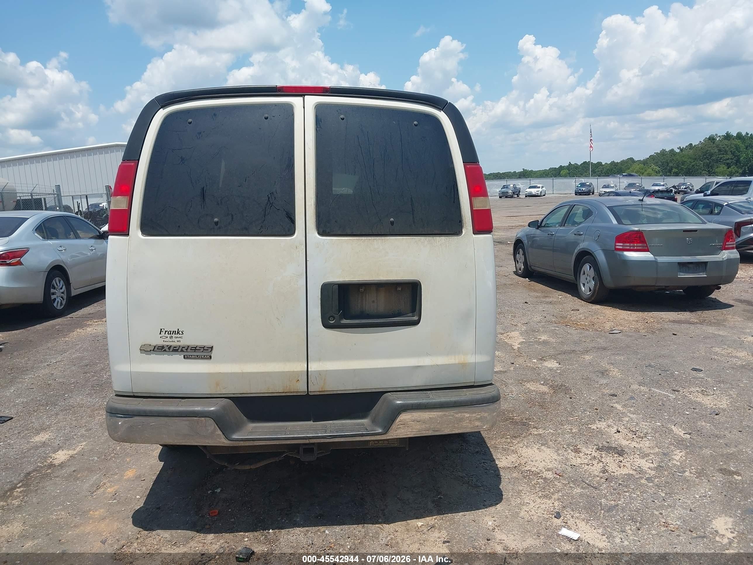 2014 Chevrolet Express 3500 Lt White vin: 1GAZG1FG2E1124634