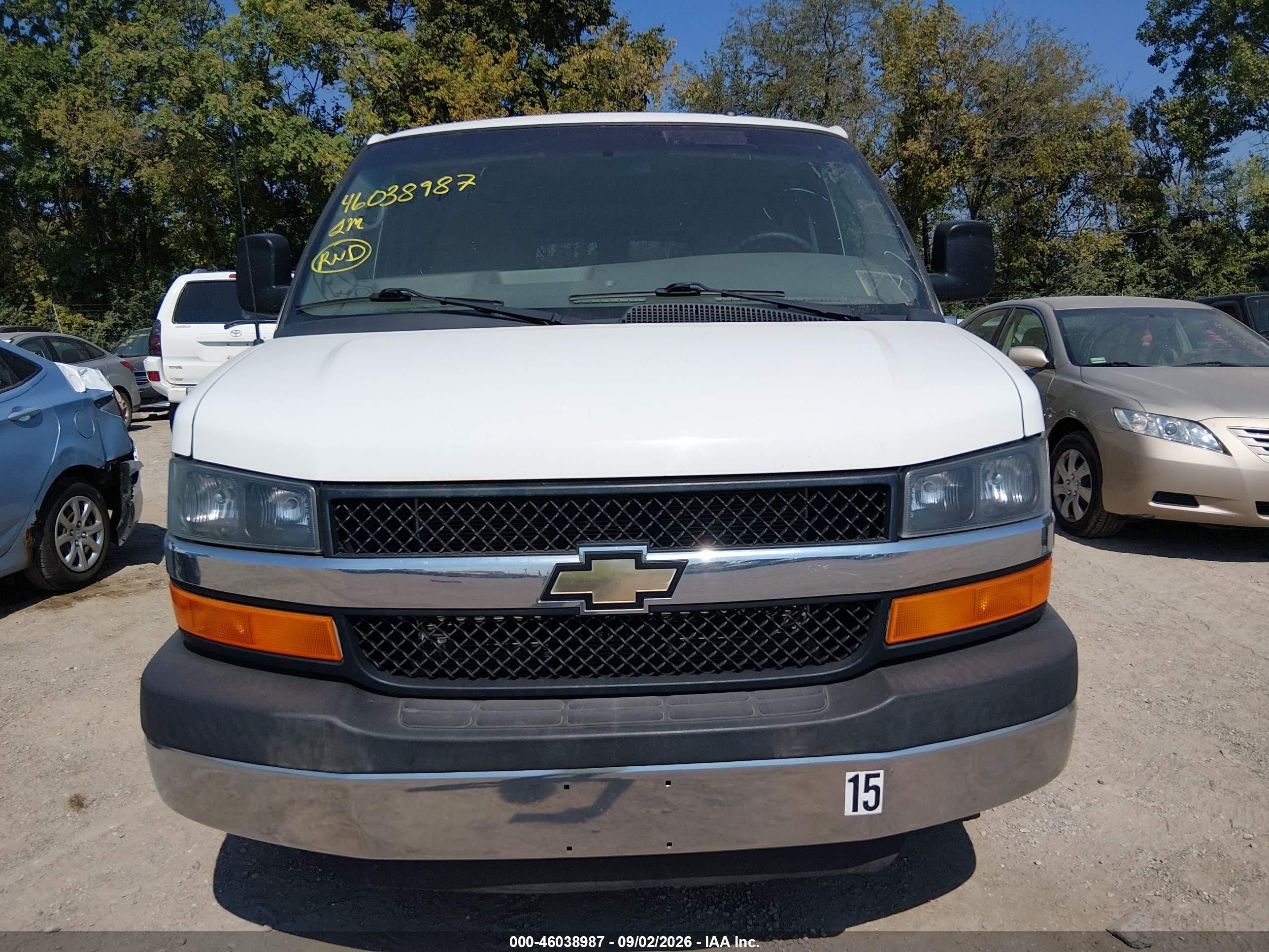 2015 Chevrolet Express 3500 Lt White vin: 1GAZG1FG2F1205232