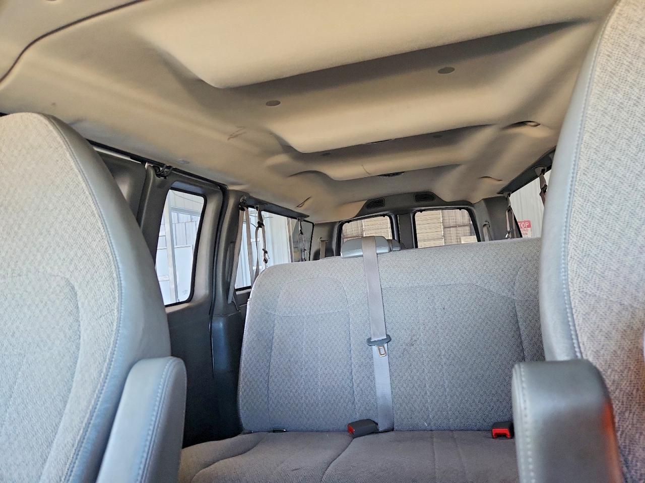 2014 Chevrolet Express G3500 Lt White vin: 1GAZG1FG3E1178136