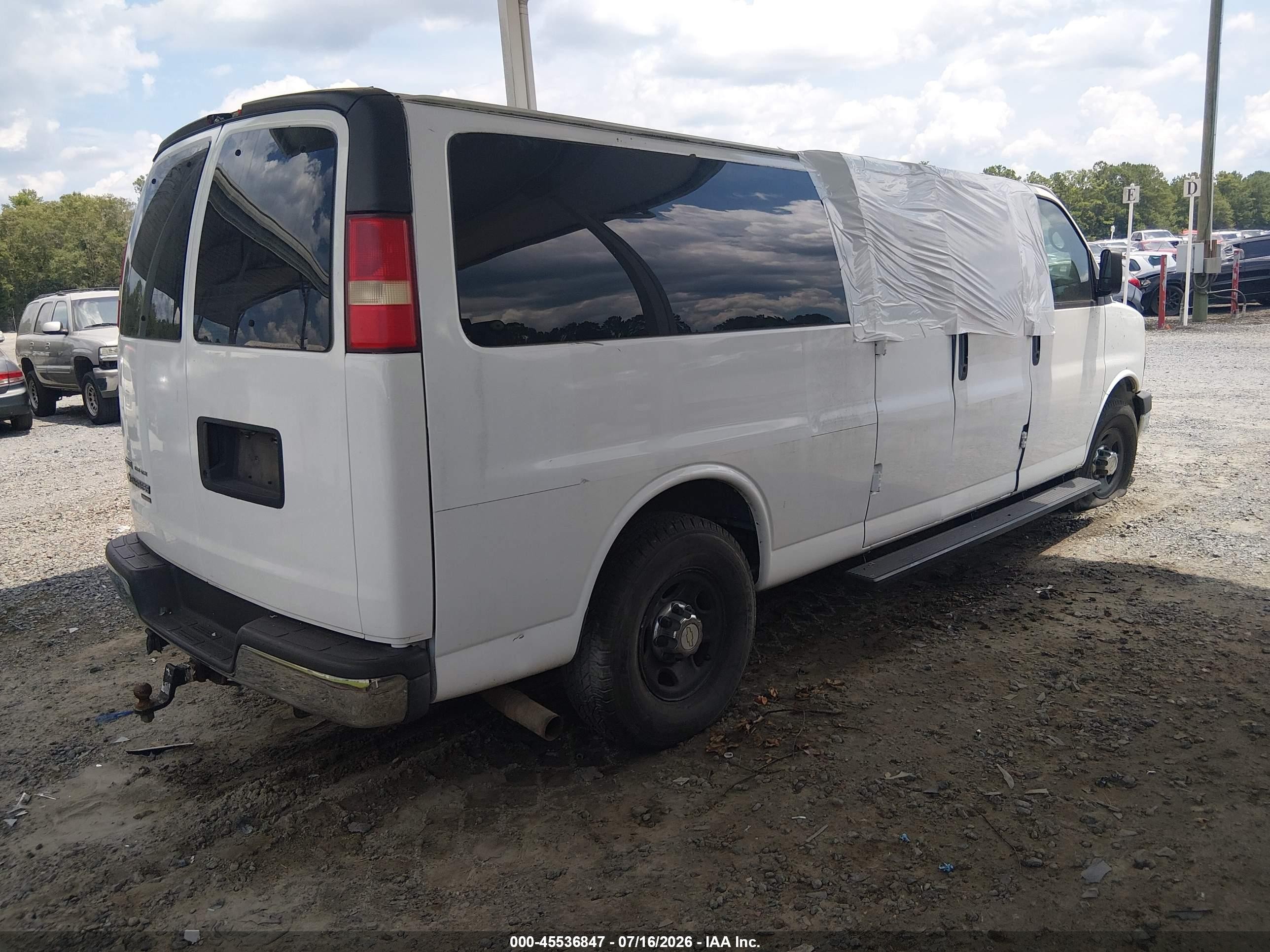 2011 Chevrolet Express 3500 Lt Белый vin: 1GAZG1FG4B1110696