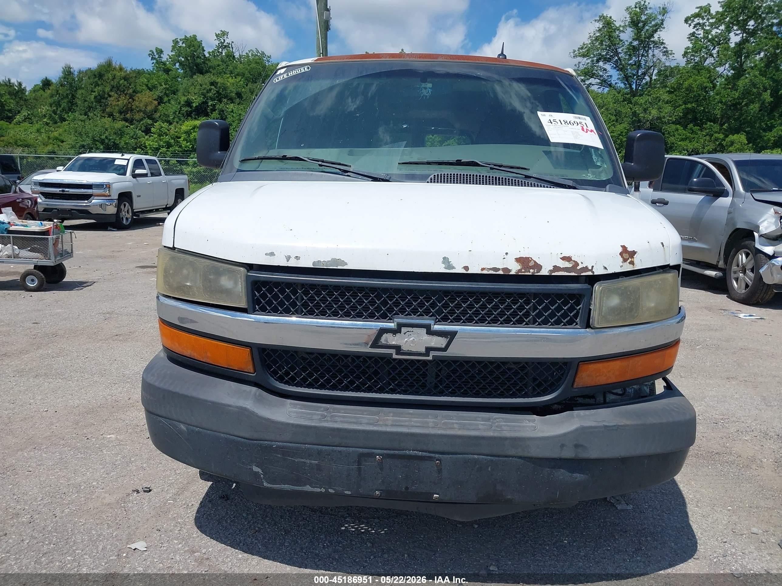 2011 Chevrolet Express 3500 Lt White vin: 1GAZG1FG4B1171577