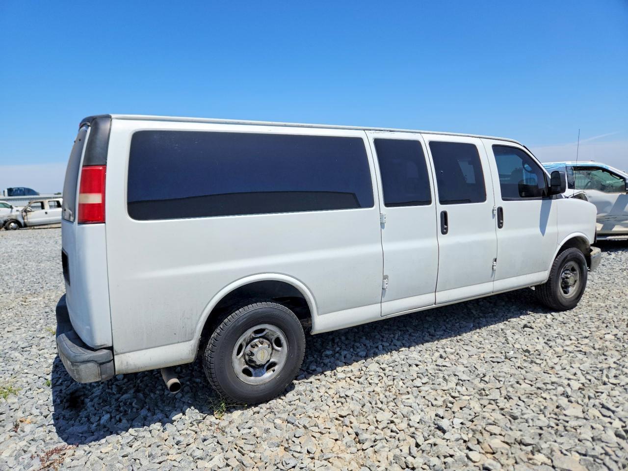 2012 Chevrolet Express G3500 Lt Белый vin: 1GAZG1FG5C1137777
