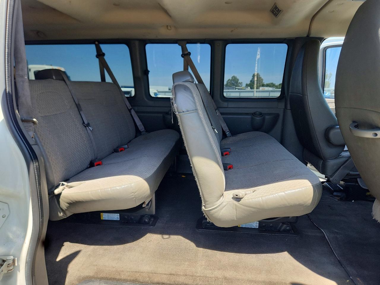 2012 Chevrolet Express G3500 Lt Белый vin: 1GAZG1FG5C1137777