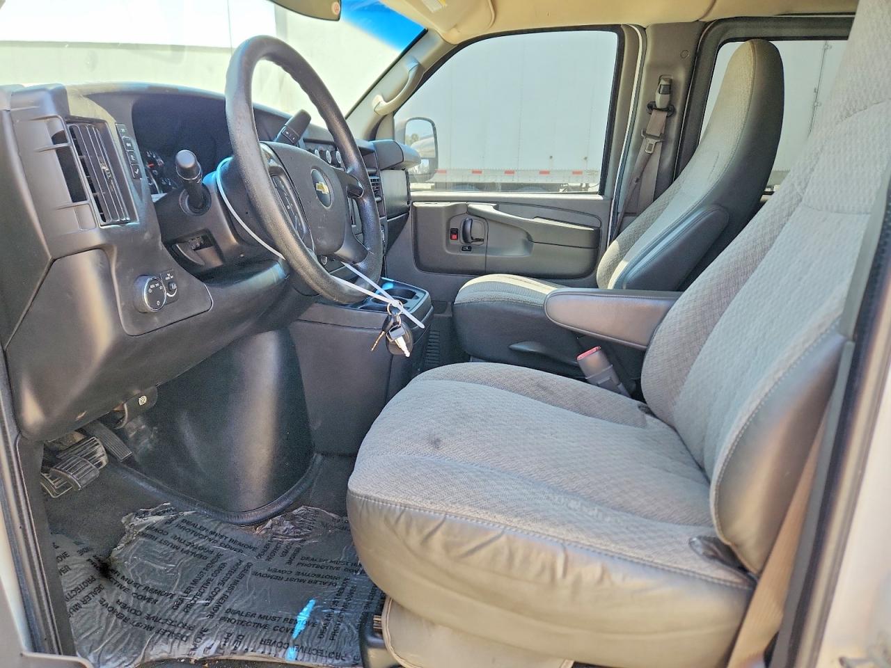 2012 Chevrolet Express G3500 Lt Белый vin: 1GAZG1FG5C1137777