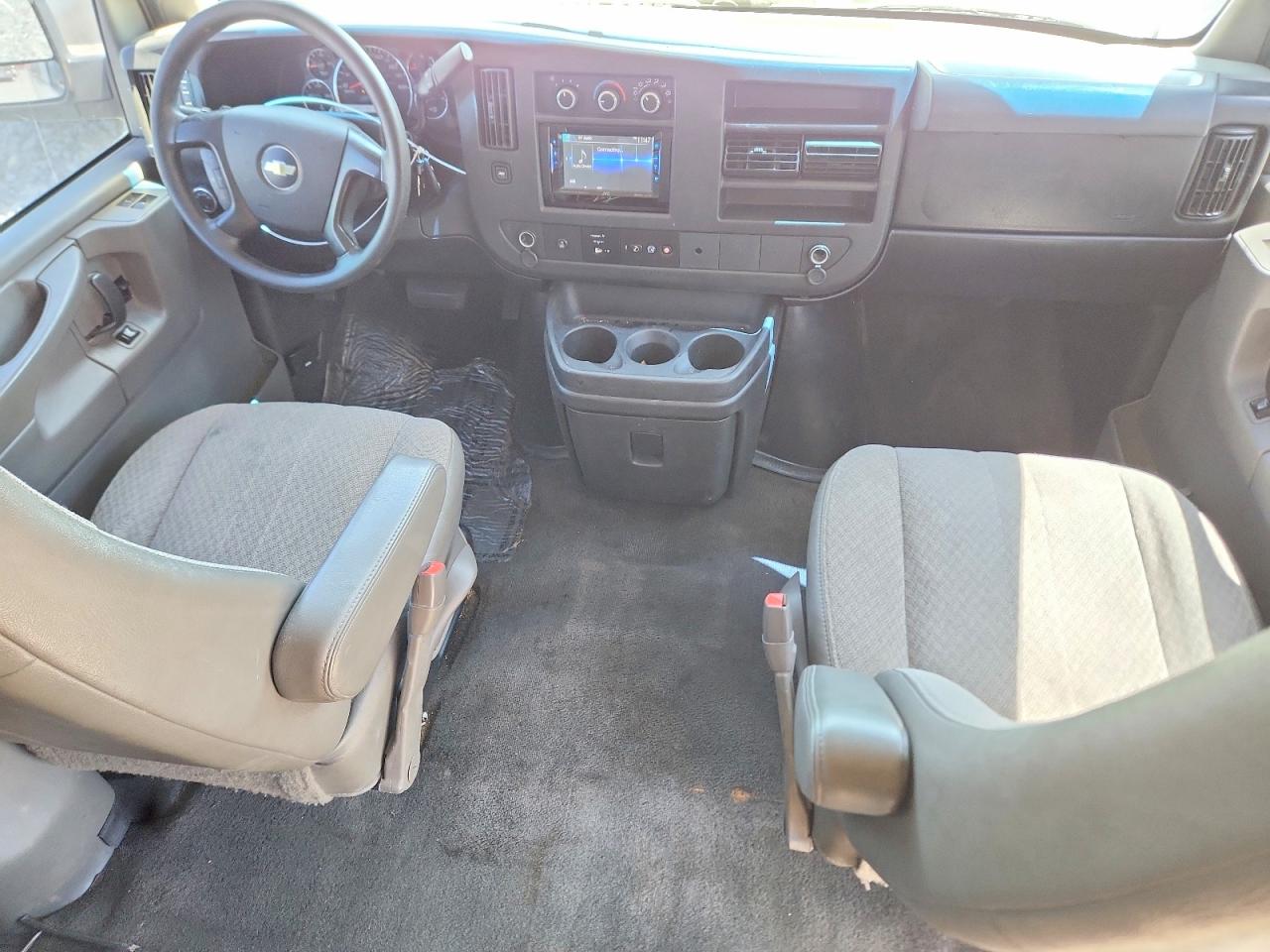 2012 Chevrolet Express G3500 Lt Белый vin: 1GAZG1FG5C1137777