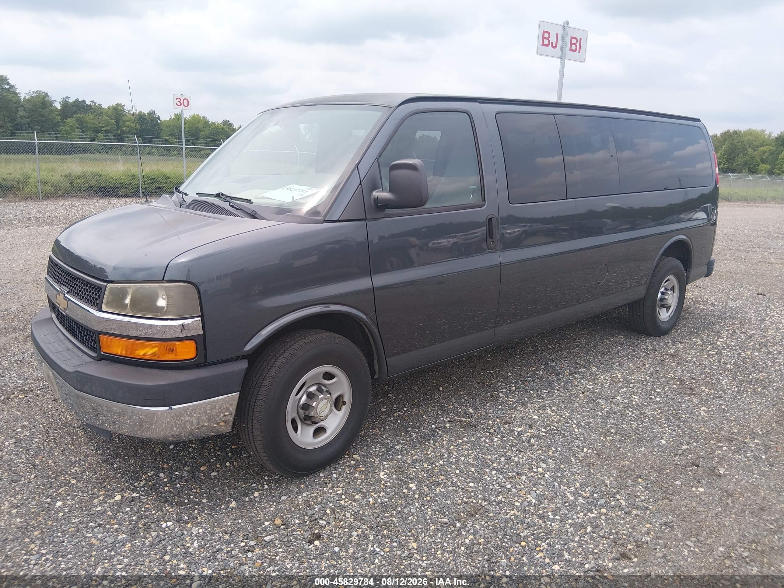 2014 Chevrolet Express 3500 Lt Серый vin: 1GAZG1FG5E1176226