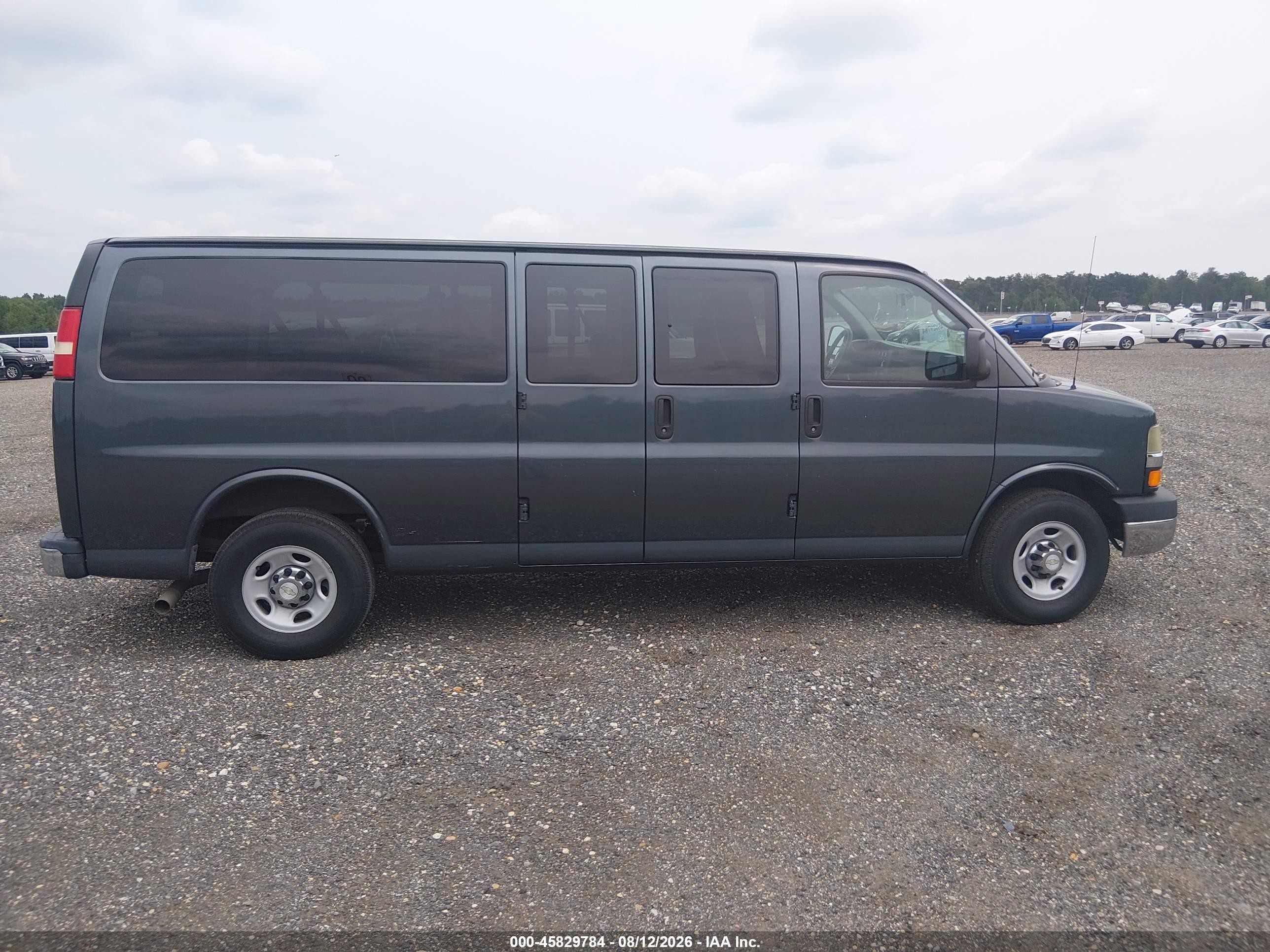 2014 Chevrolet Express 3500 Lt Серый vin: 1GAZG1FG5E1176226