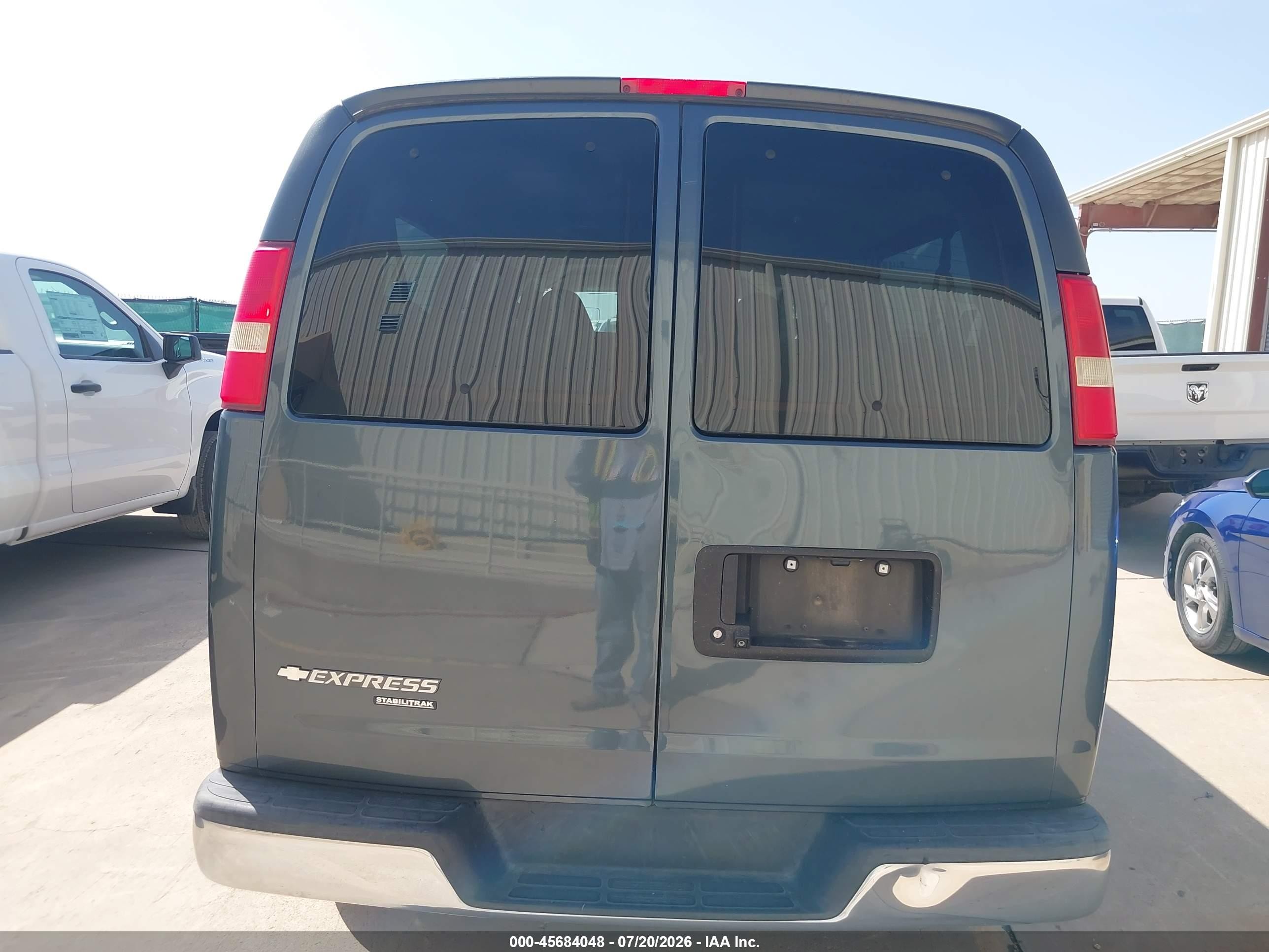 2014 Chevrolet Express 3500 Lt Gray vin: 1GAZG1FG5E1177778