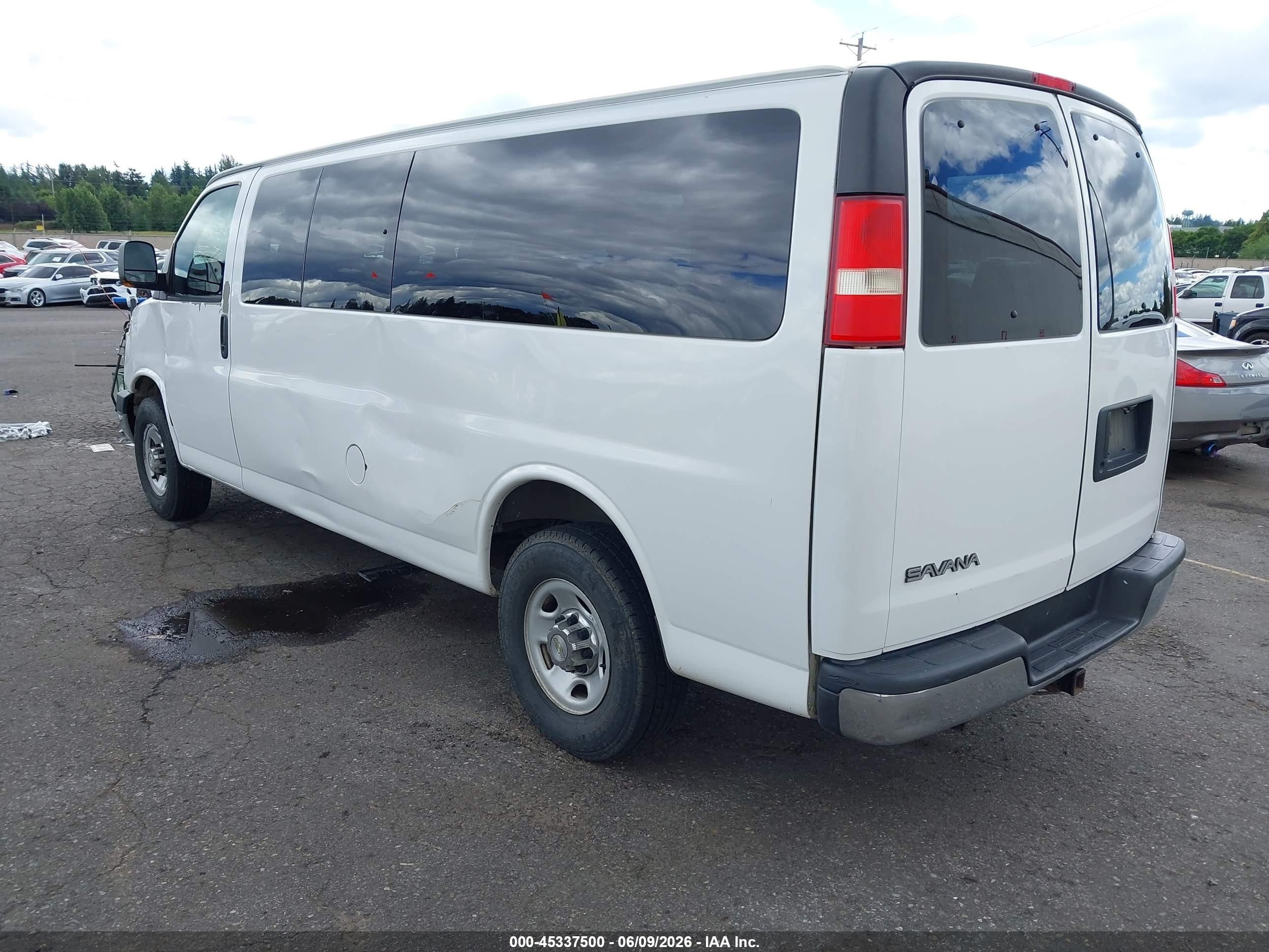 2012 Chevrolet Express 3500 Lt Белый vin: 1GAZG1FG7C1181425