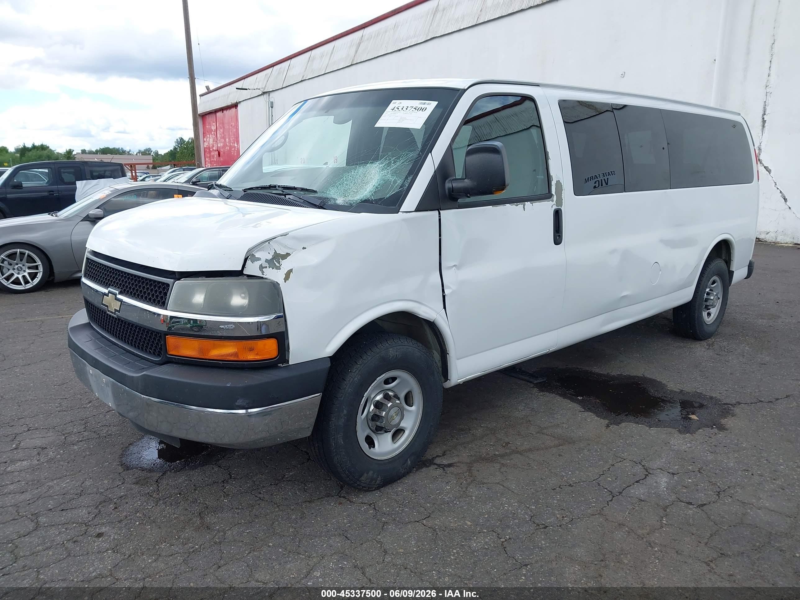 2012 Chevrolet Express 3500 Lt Белый vin: 1GAZG1FG7C1181425