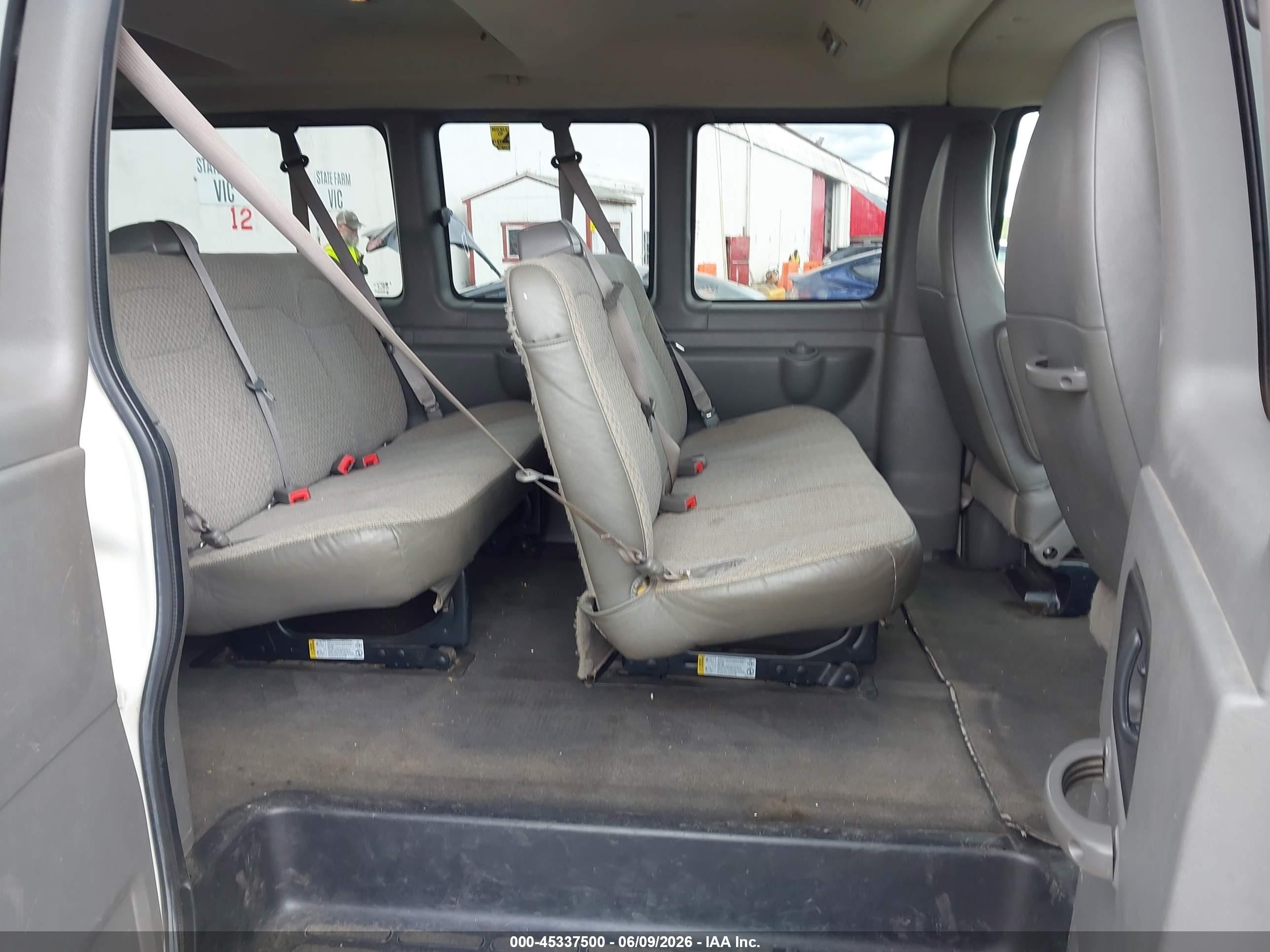 2012 Chevrolet Express 3500 Lt Белый vin: 1GAZG1FG7C1181425
