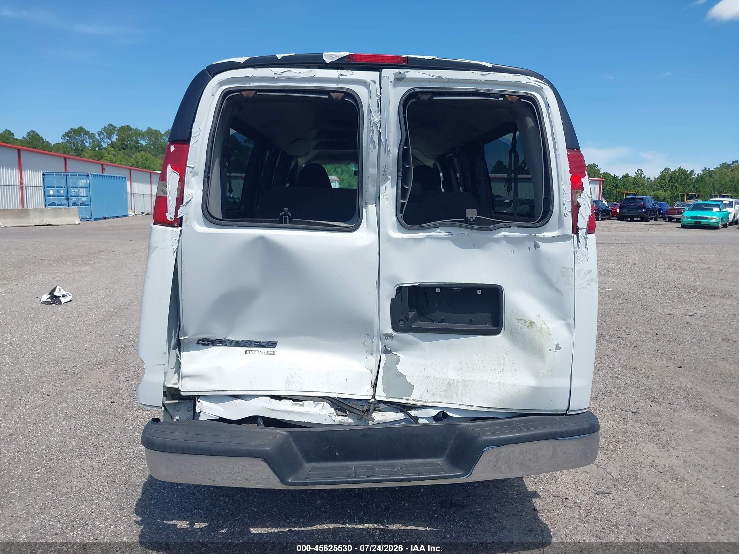 2013 Chevrolet Express 3500 Lt White vin: 1GAZG1FG8D1105634