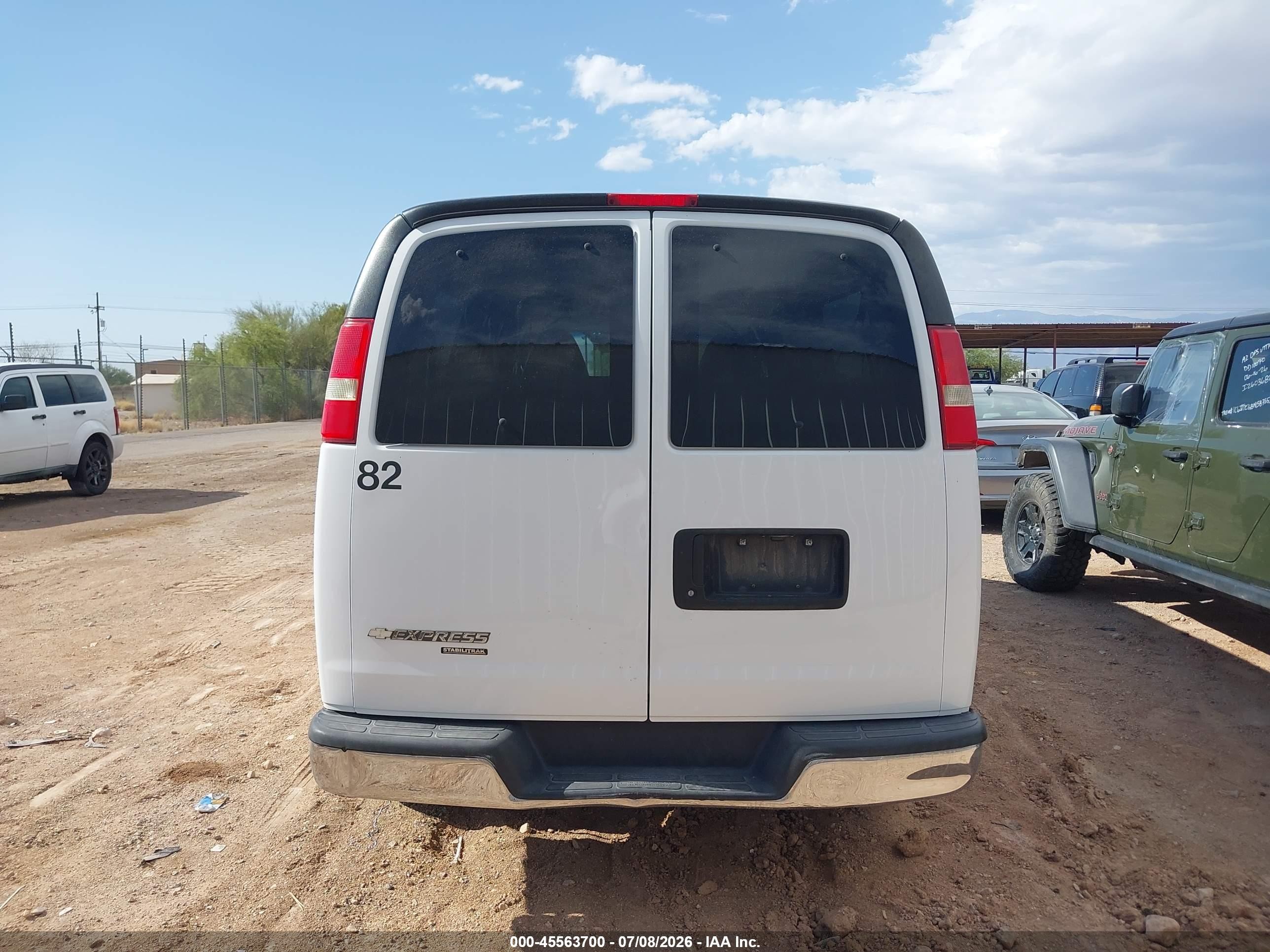 2013 Chevrolet Express 3500 Lt White vin: 1GAZG1FG8D1194184