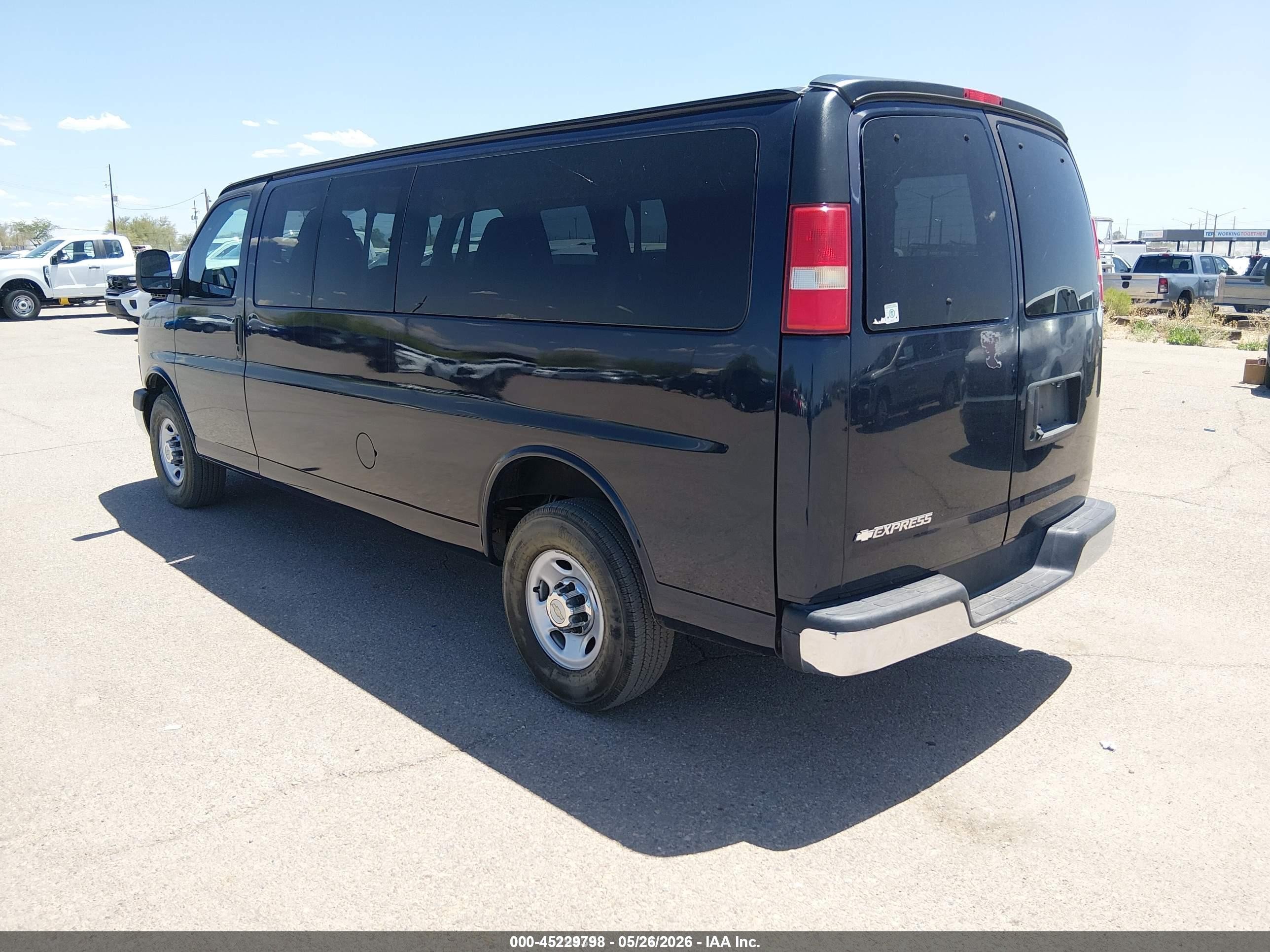 2014 Chevrolet Express 3500 Lt Blue vin: 1GAZG1FG8E1182103