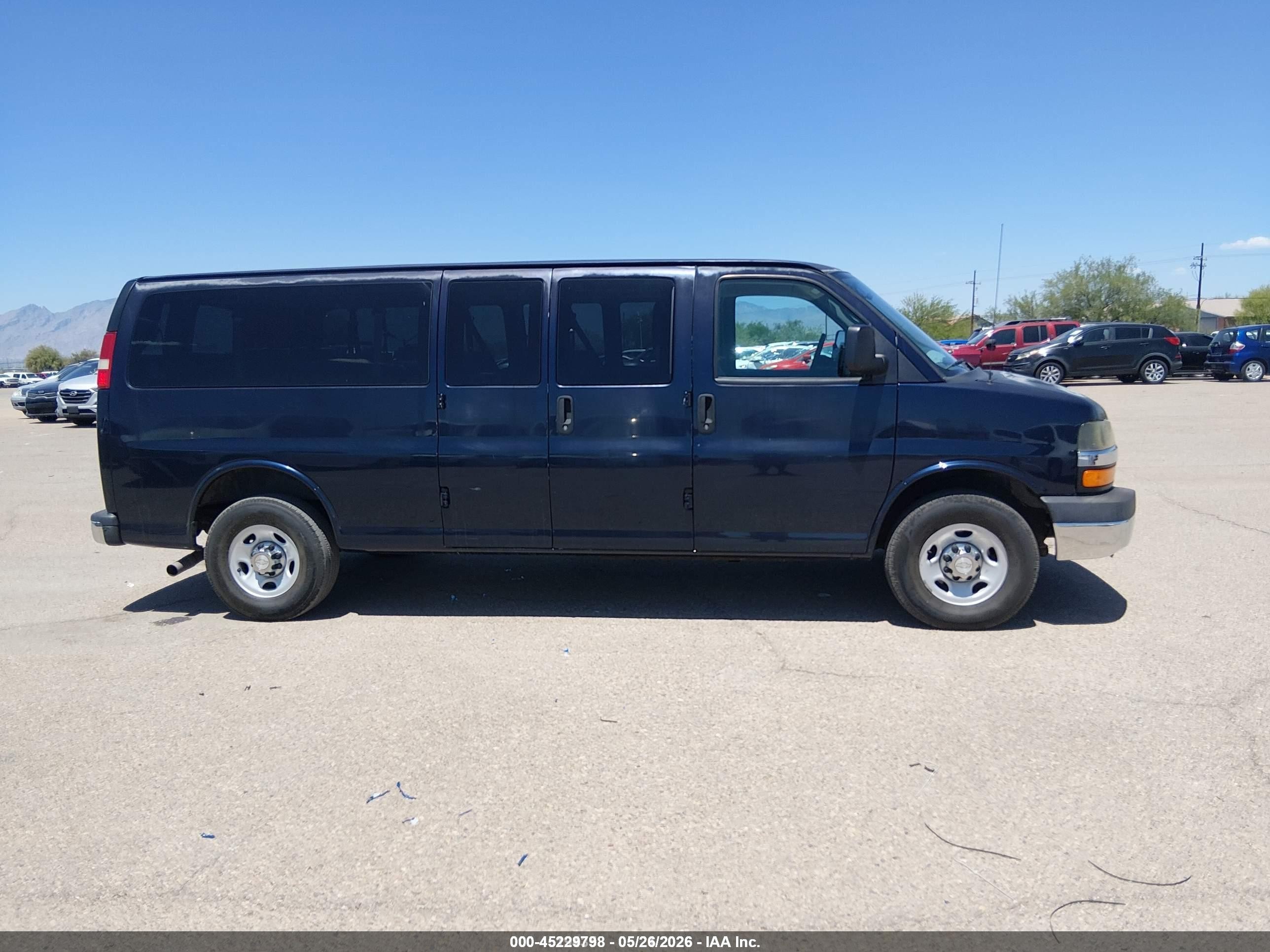 2014 Chevrolet Express 3500 Lt Blue vin: 1GAZG1FG8E1182103