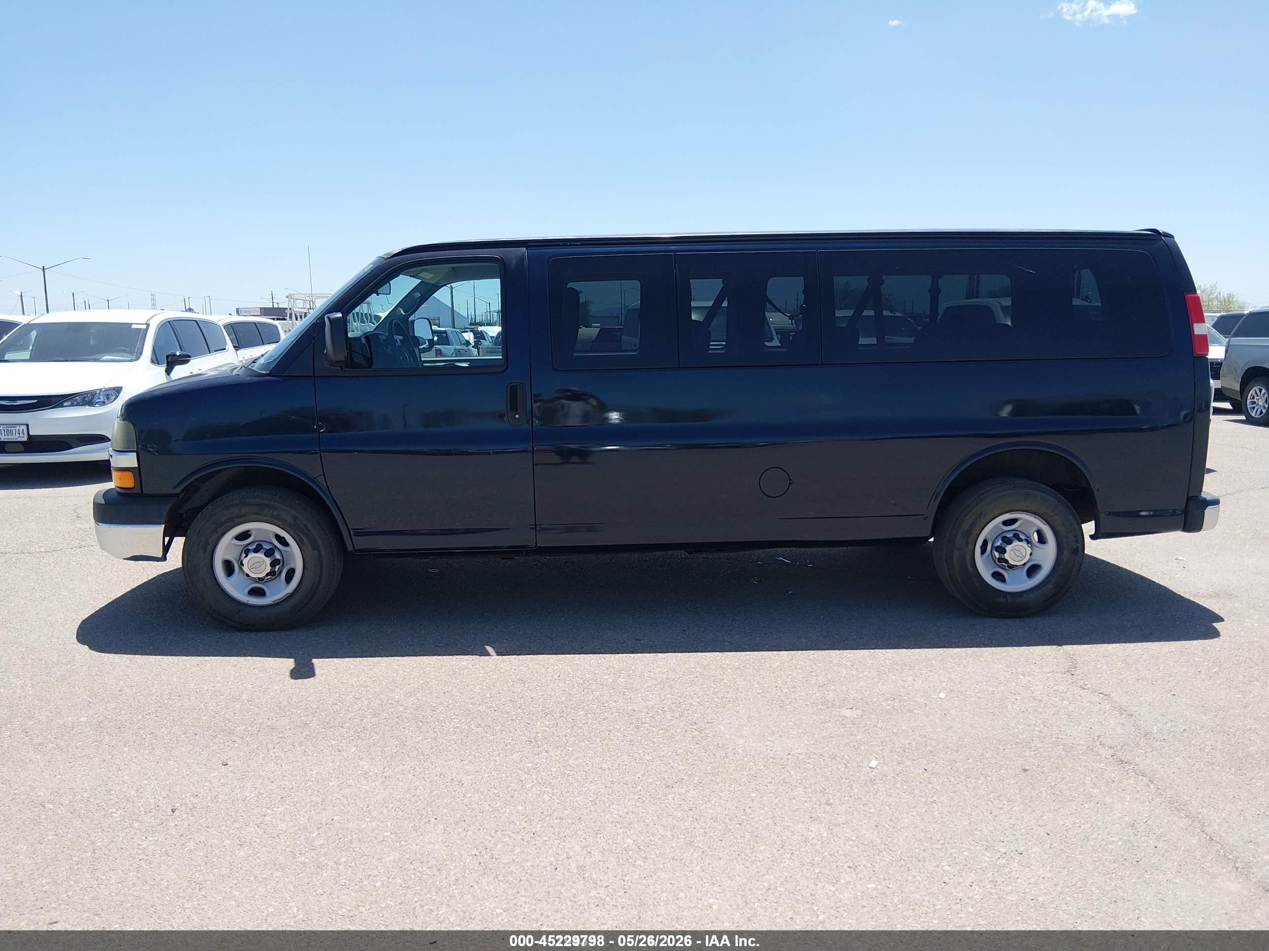 2014 Chevrolet Express 3500 Lt Blue vin: 1GAZG1FG8E1182103