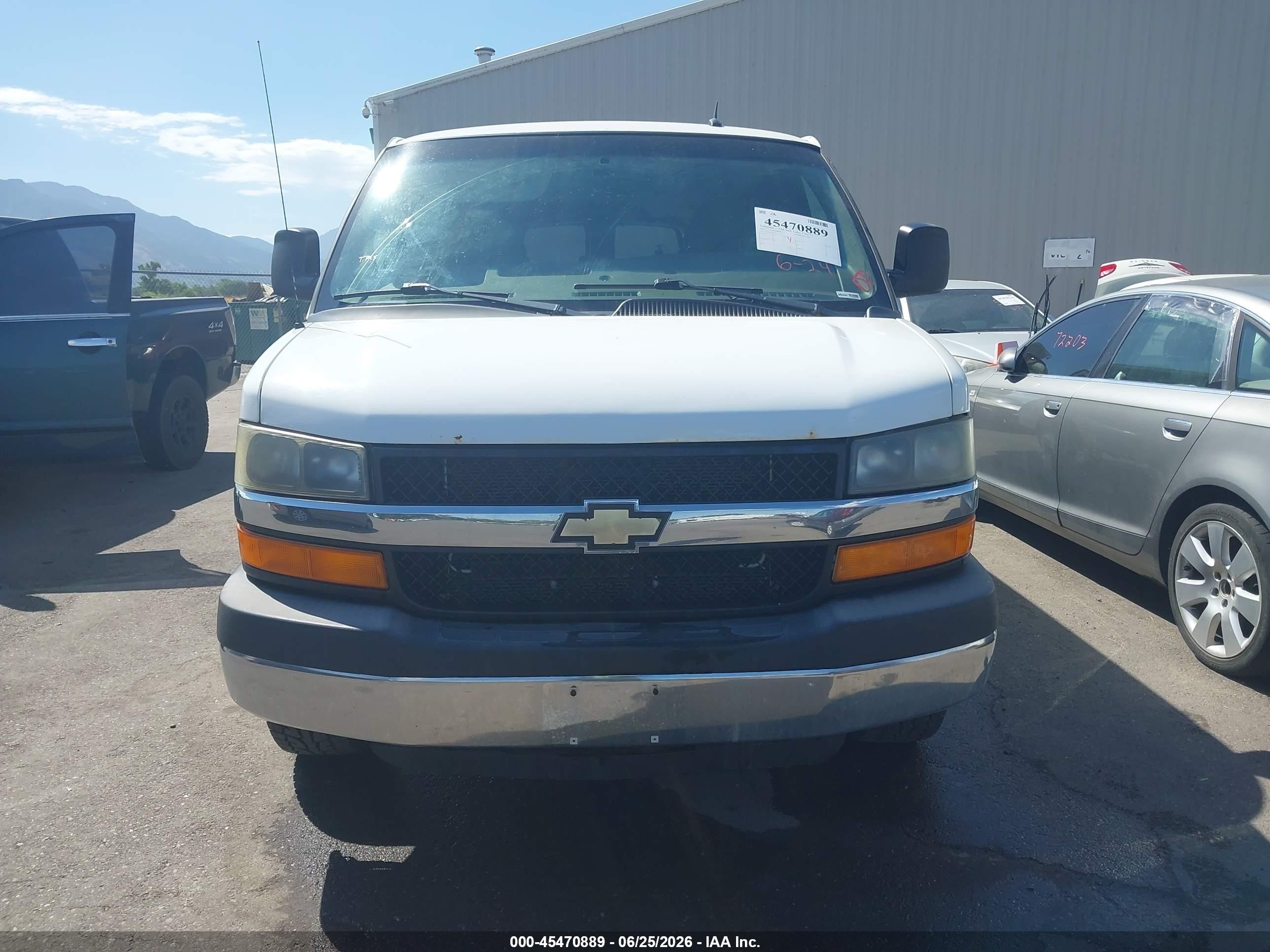 2013 Chevrolet Express 3500 Lt White vin: 1GAZG1FG9D1160237
