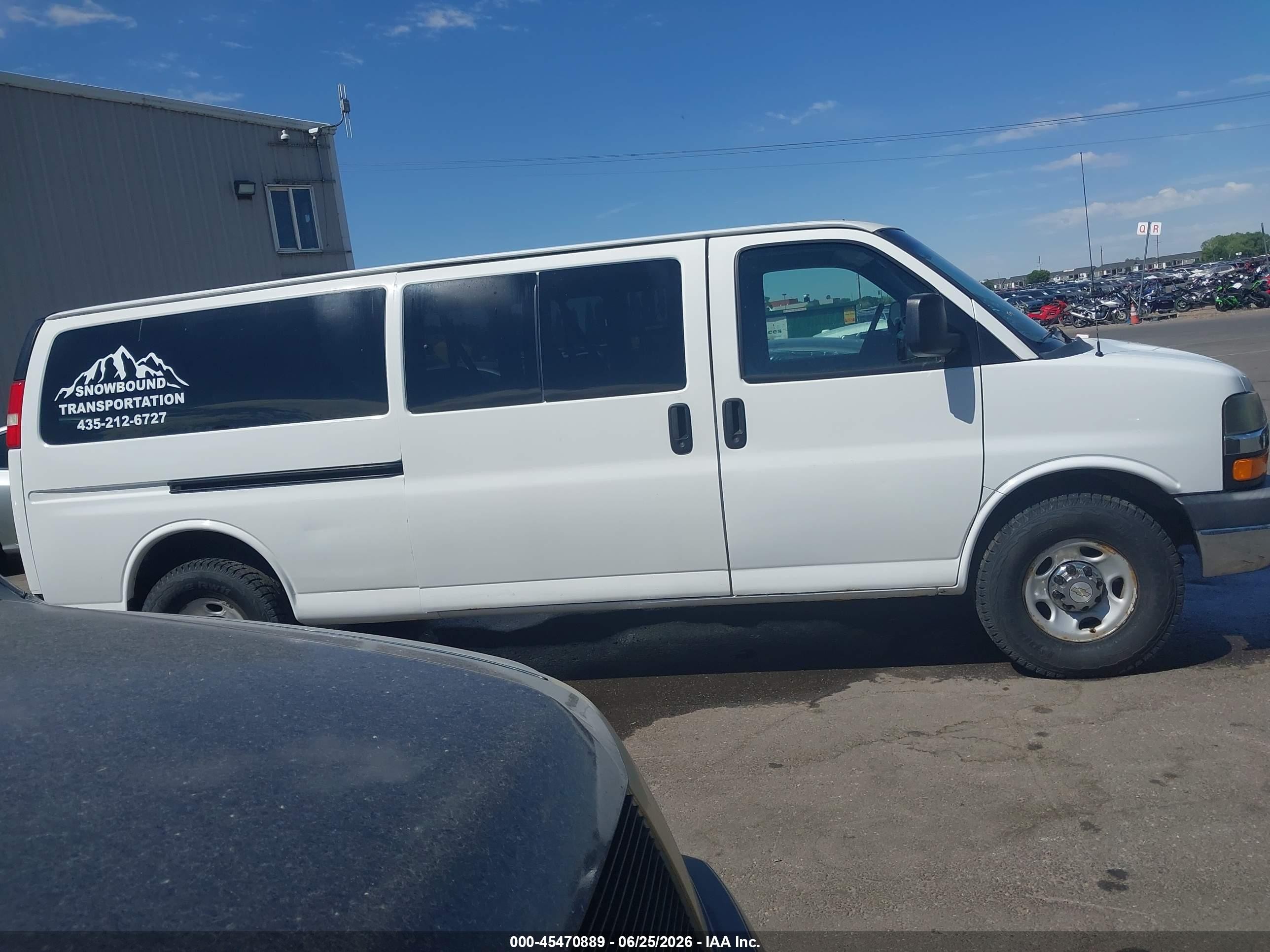 2013 Chevrolet Express 3500 Lt White vin: 1GAZG1FG9D1160237