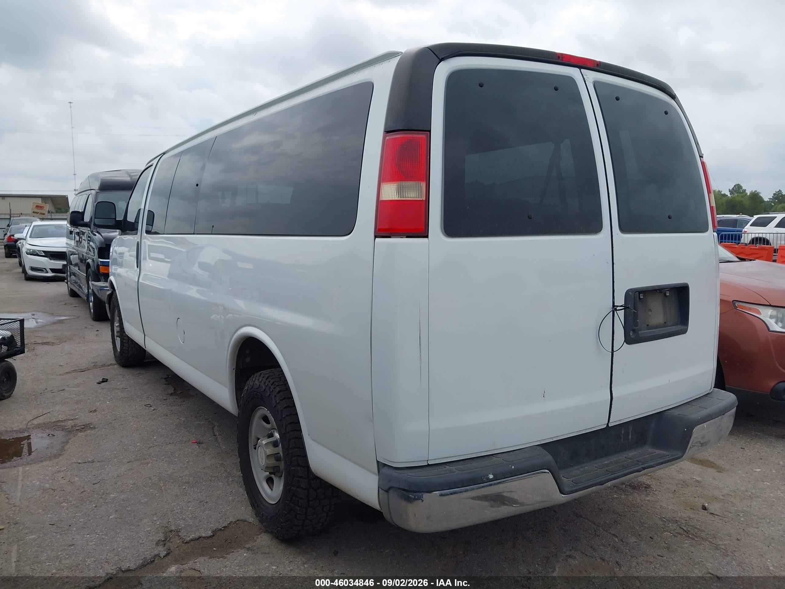 2011 Chevrolet Express 3500 Lt White vin: 1GAZG1FGXB1127664