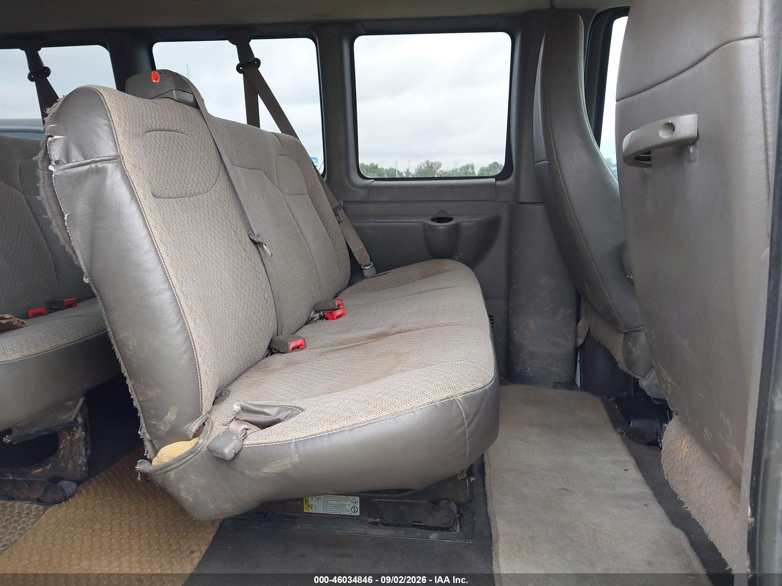 2011 Chevrolet Express 3500 Lt White vin: 1GAZG1FGXB1127664