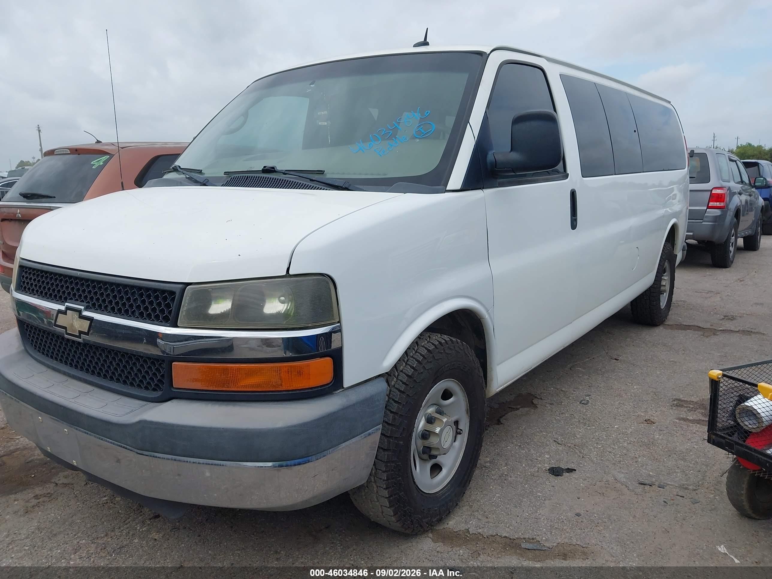 2011 Chevrolet Express 3500 Lt White vin: 1GAZG1FGXB1127664