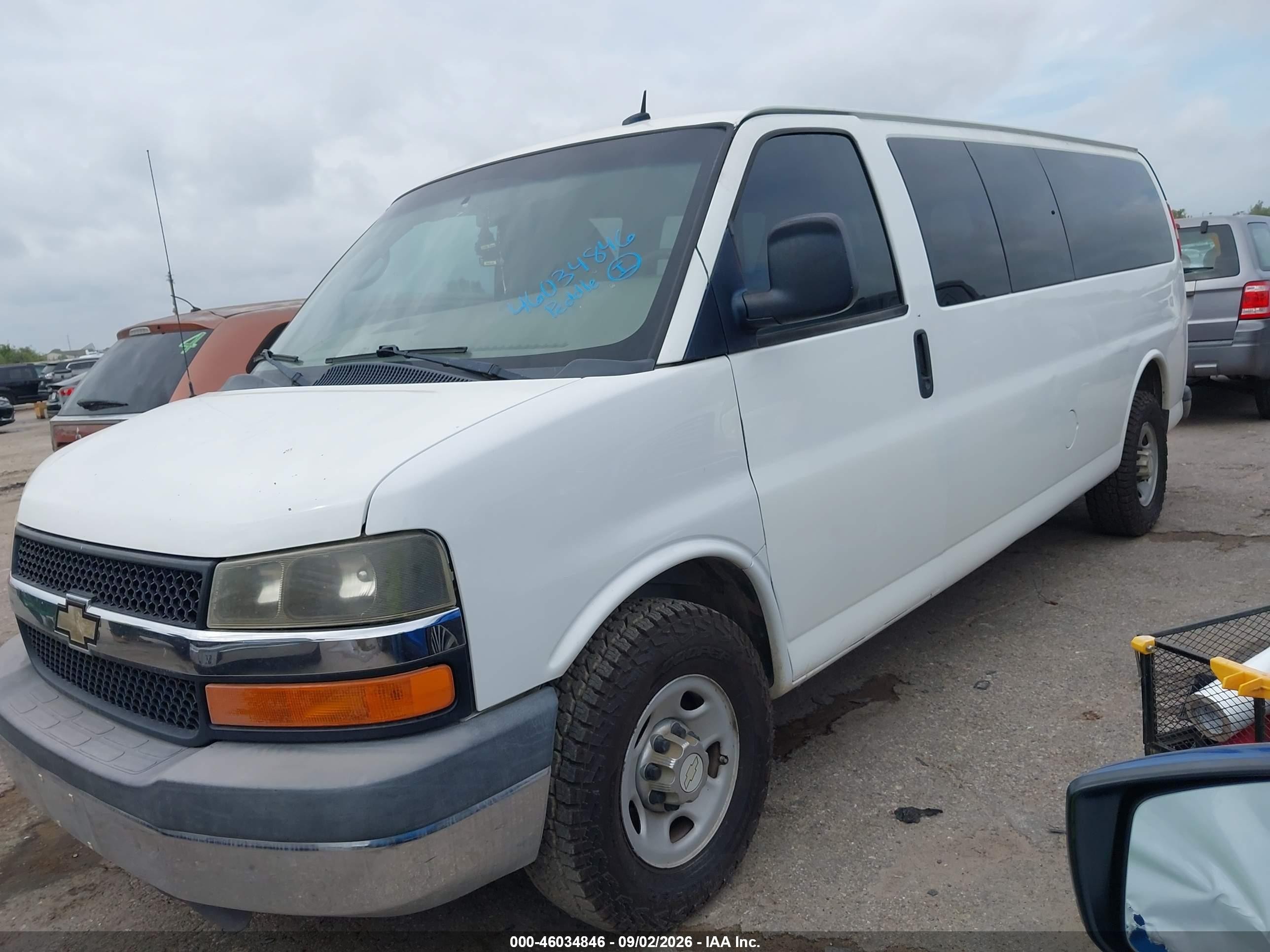 2011 Chevrolet Express 3500 Lt White vin: 1GAZG1FGXB1127664