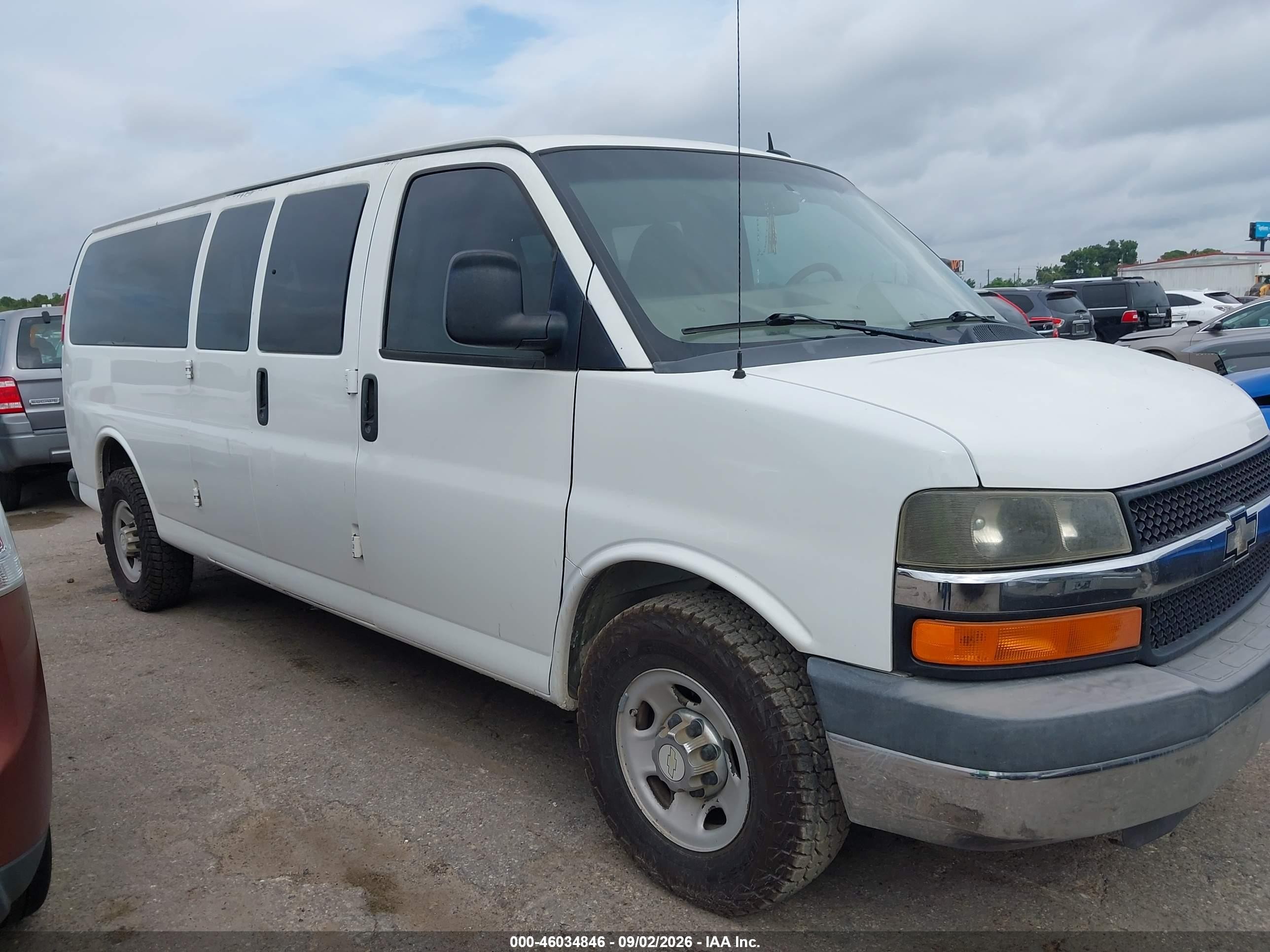 2011 Chevrolet Express 3500 Lt White vin: 1GAZG1FGXB1127664