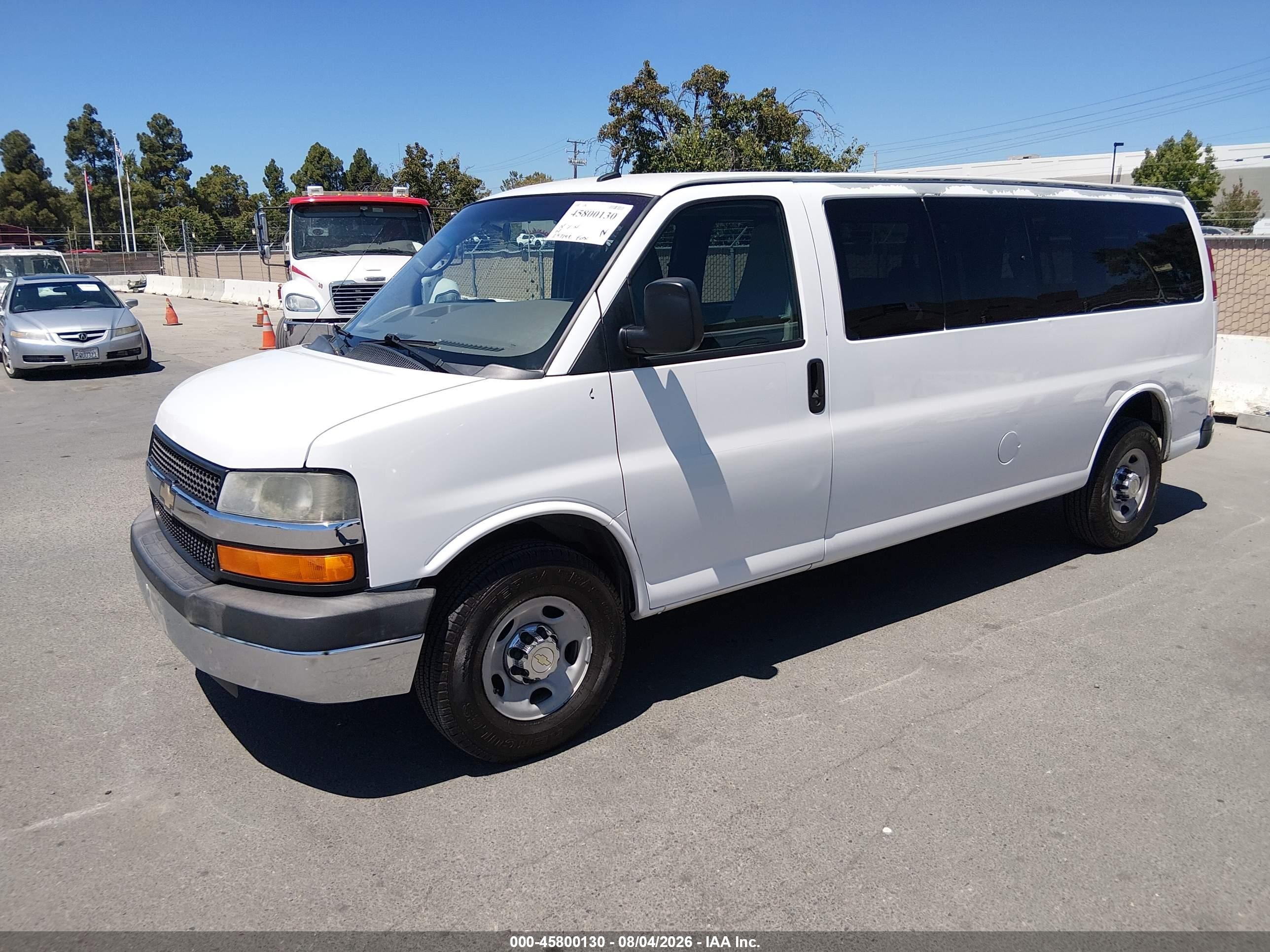 2012 Chevrolet Express 3500 Lt White vin: 1GAZG1FGXC1177191