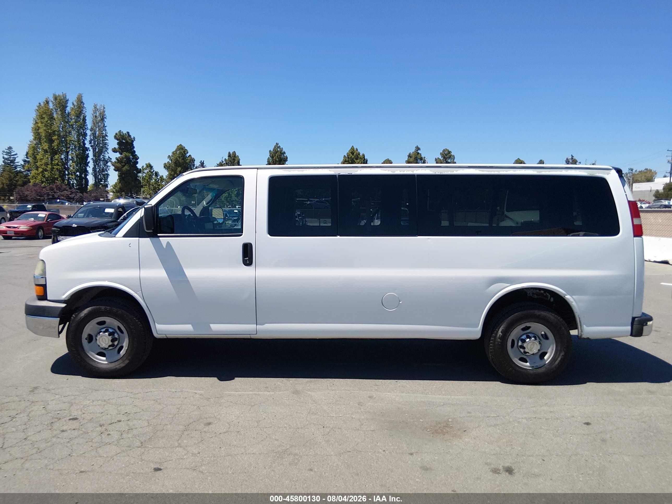 2012 Chevrolet Express 3500 Lt White vin: 1GAZG1FGXC1177191
