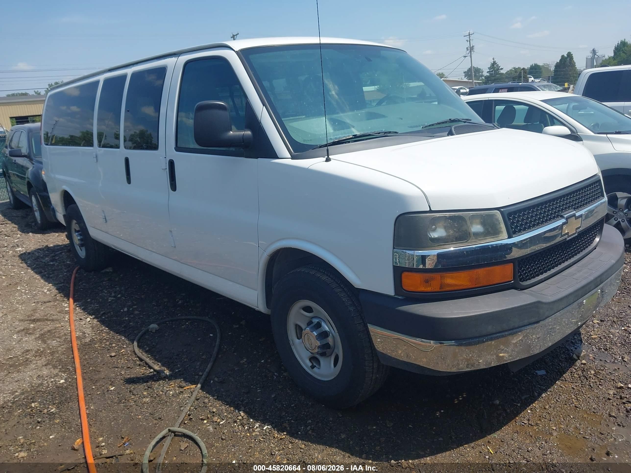 2014 Chevrolet Express 3500 Lt White vin: 1GAZG1FGXE1175931
