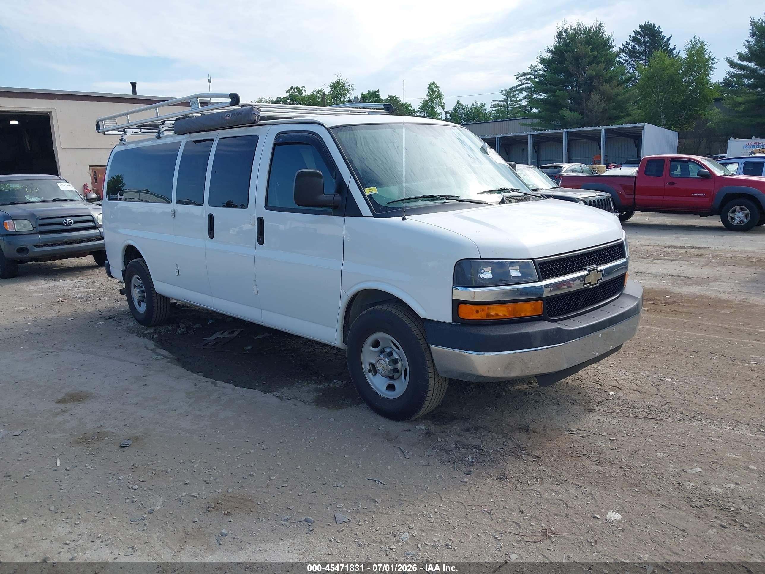 2014 Chevrolet Express 3500 Lt White vin: 1GAZG1FGXE1183558