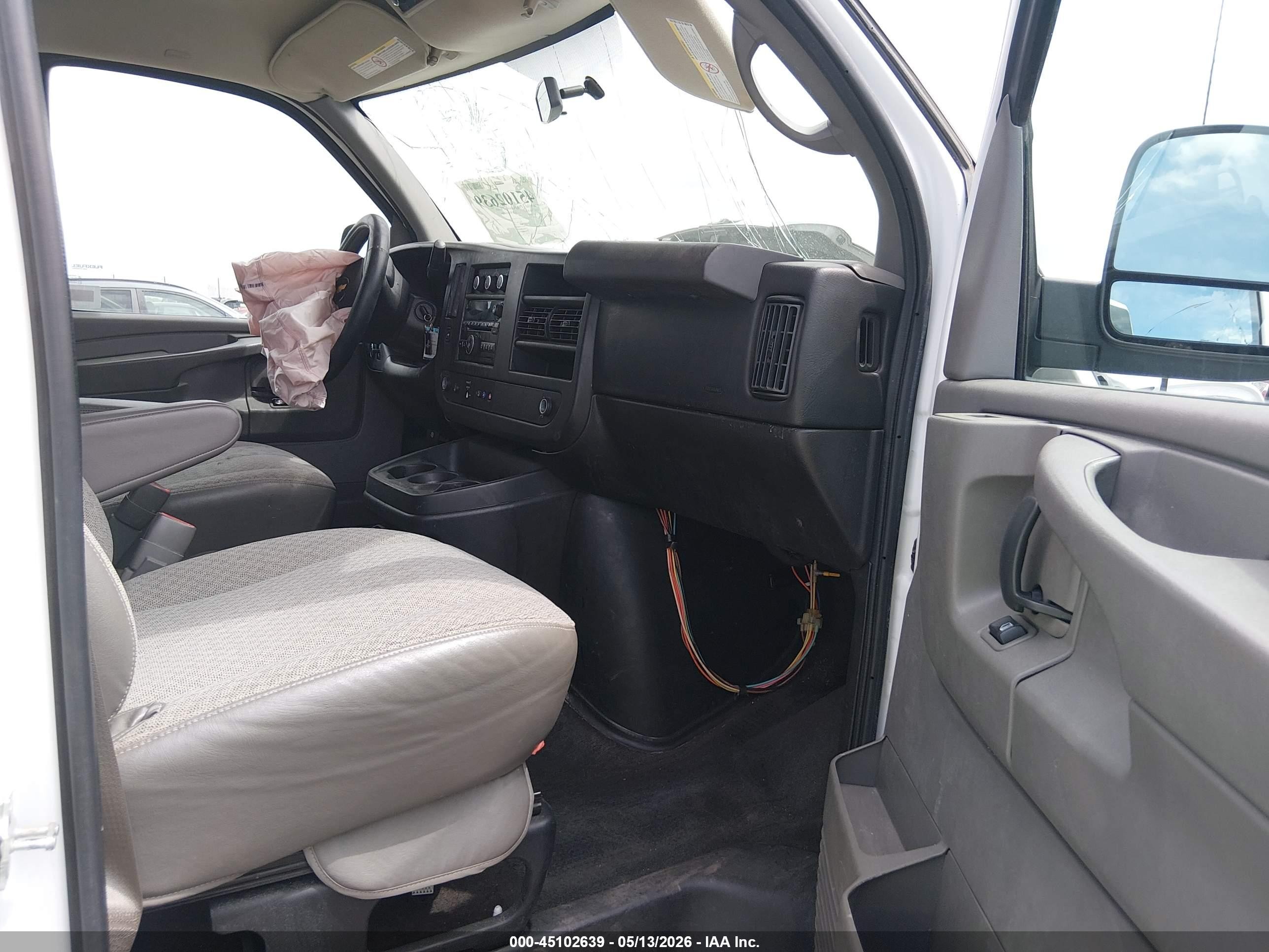 2014 Chevrolet Express 3500 Lt White vin: 1GAZG1FGXE1188968