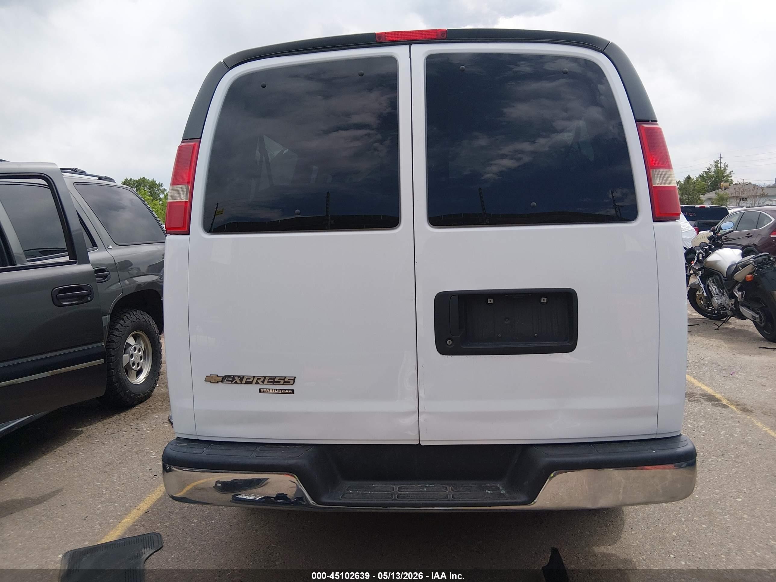 2014 Chevrolet Express 3500 Lt White vin: 1GAZG1FGXE1188968