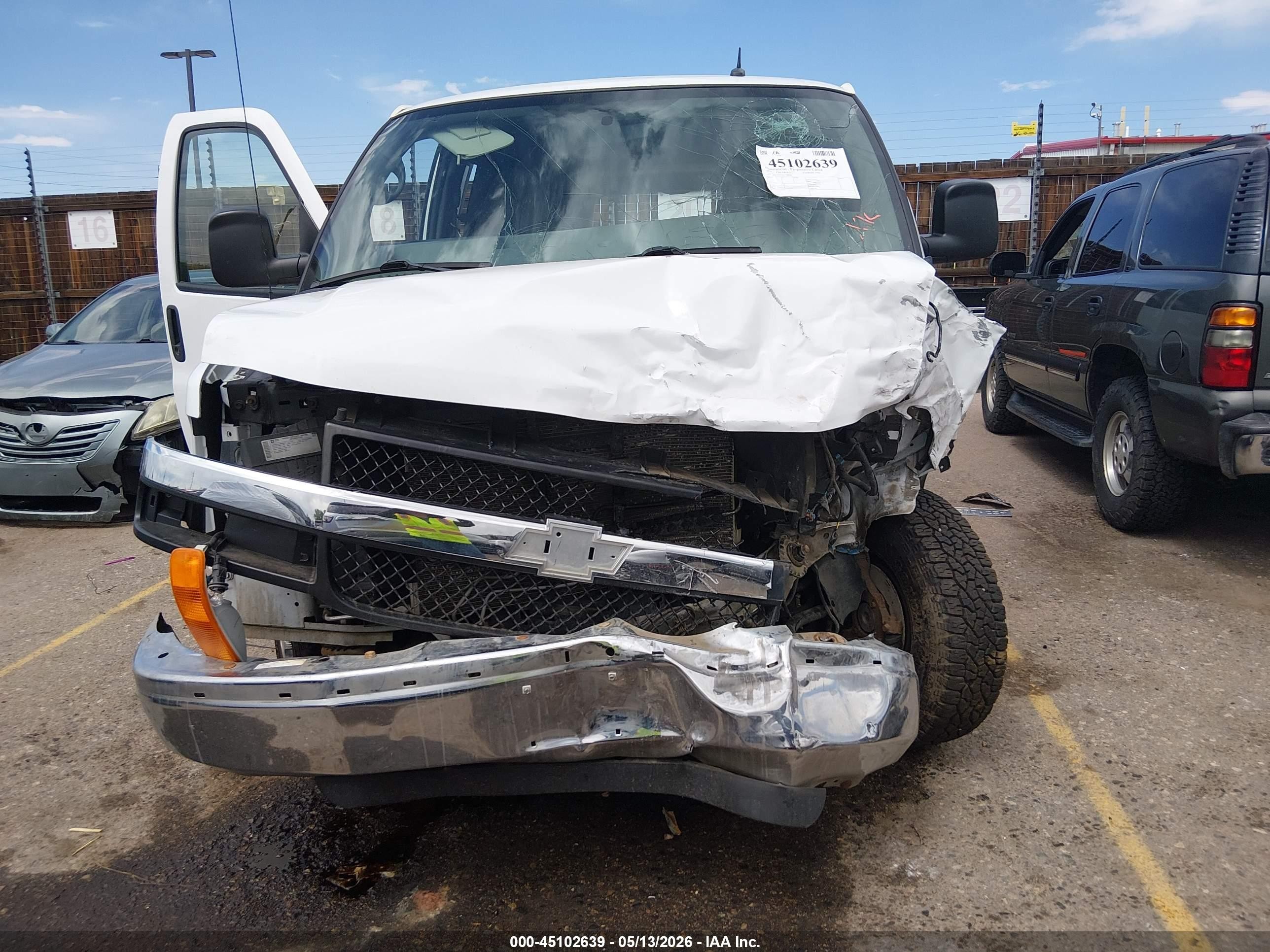2014 Chevrolet Express 3500 Lt White vin: 1GAZG1FGXE1188968