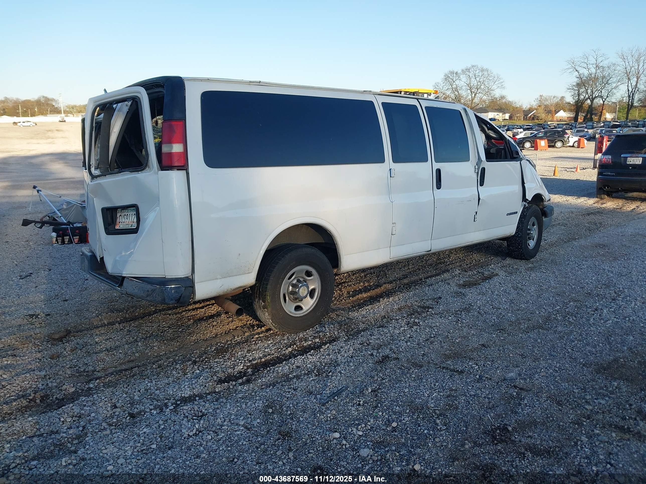 2014 Chevrolet Express 3500 Lt White vin: 1GAZG1FGXE1204070