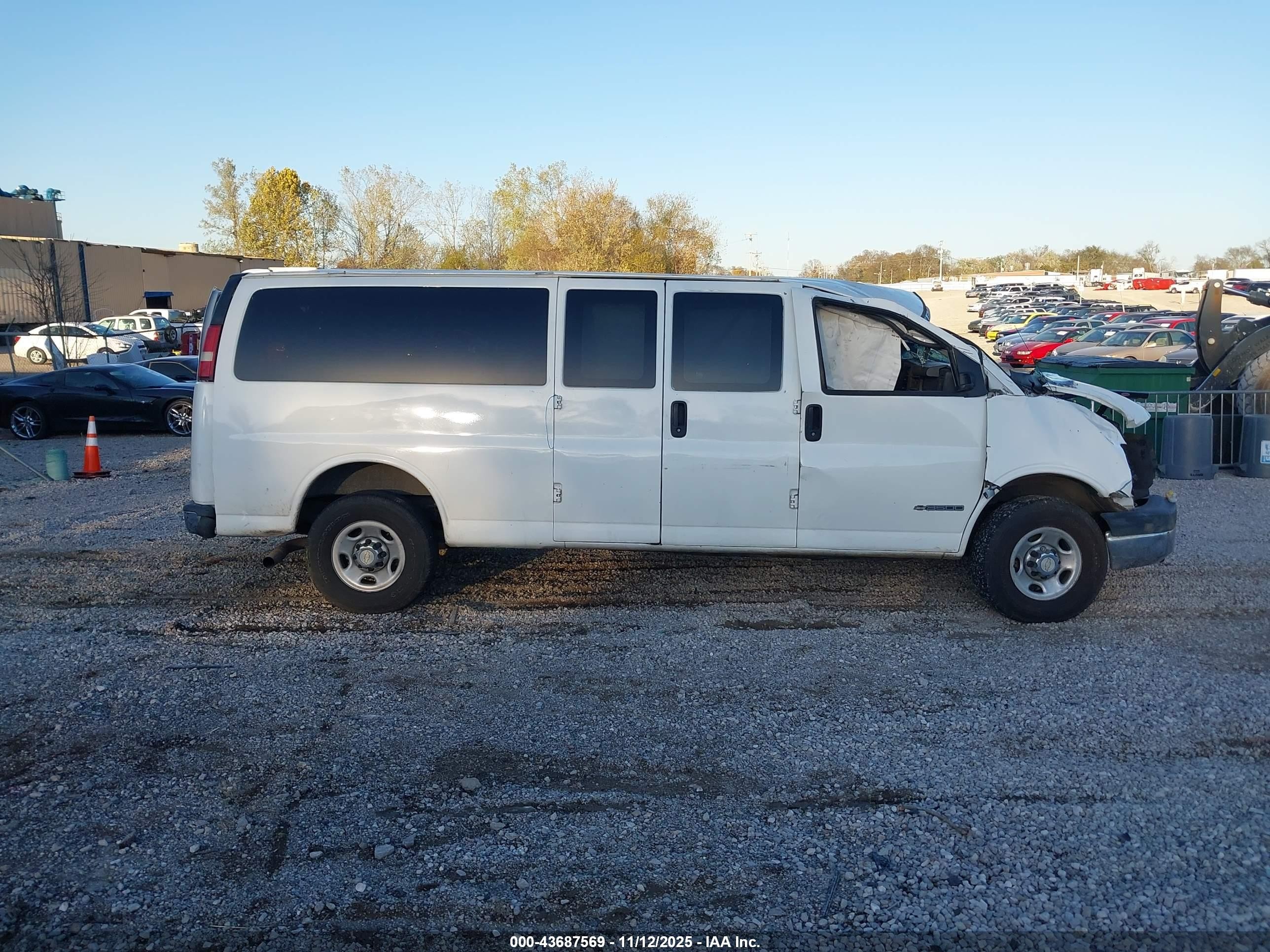 2014 Chevrolet Express 3500 Lt White vin: 1GAZG1FGXE1204070