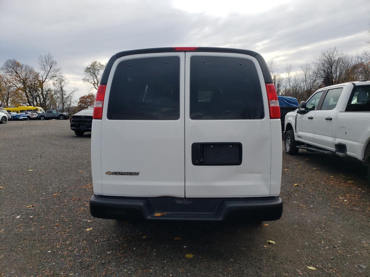 2024 Chevrolet Express G3500 Ls Белый vin: 1GAZGNF71R1264722