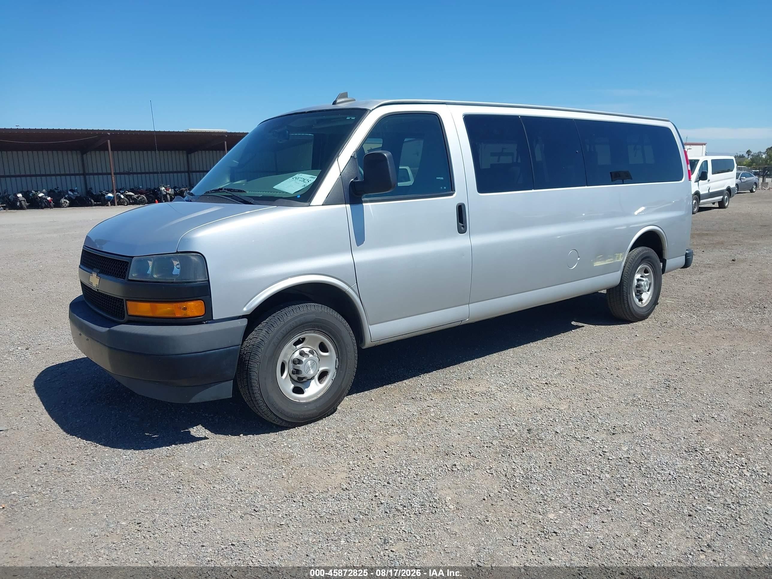 2019 Chevrolet Express 3500 Ls Silver vin: 1GAZGNFG4K1275204