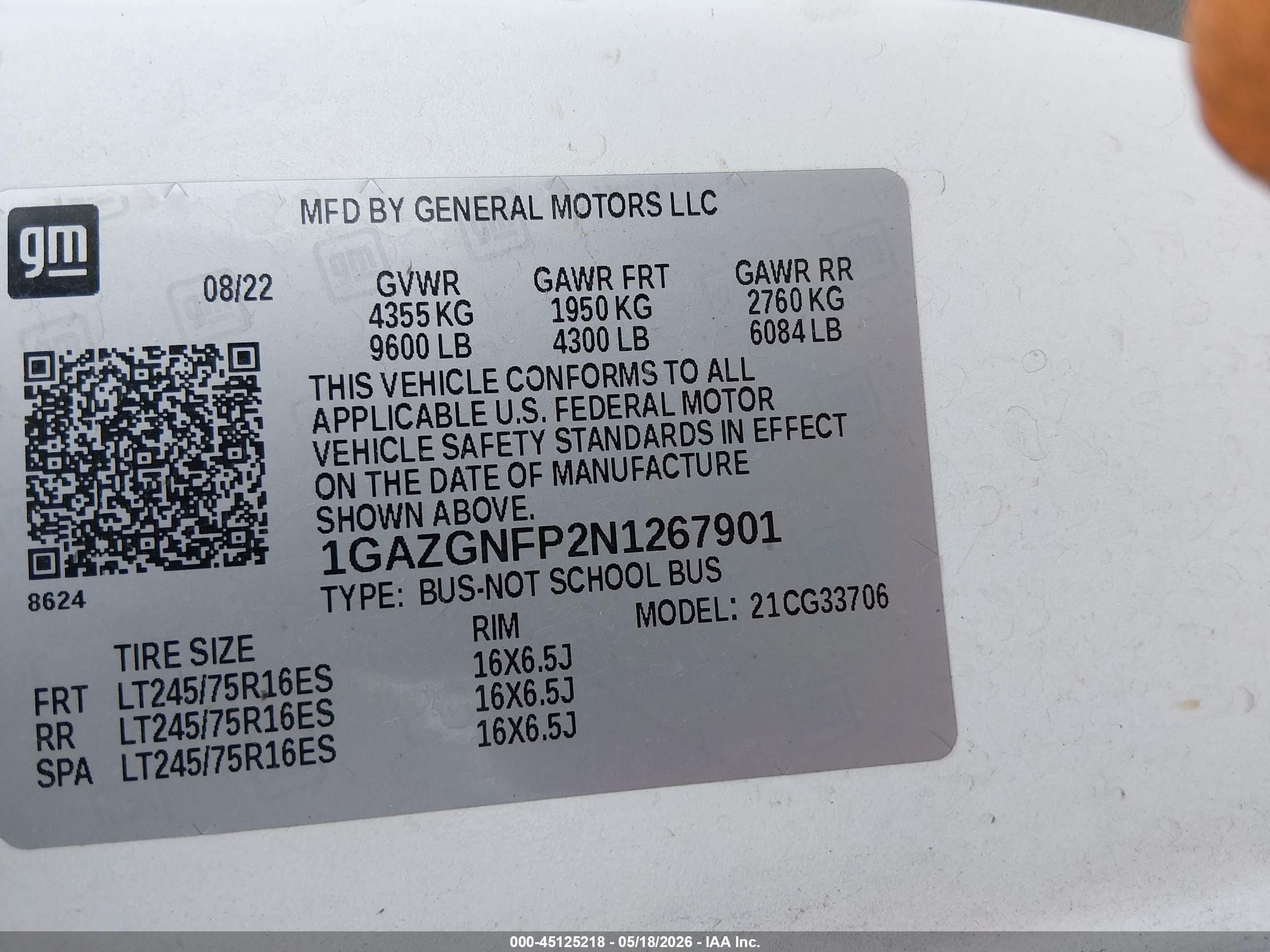 2022 Chevrolet Express Passenger Rwd 3500 Extended Wheelbase Ls White vin: 1GAZGNFP2N1267901