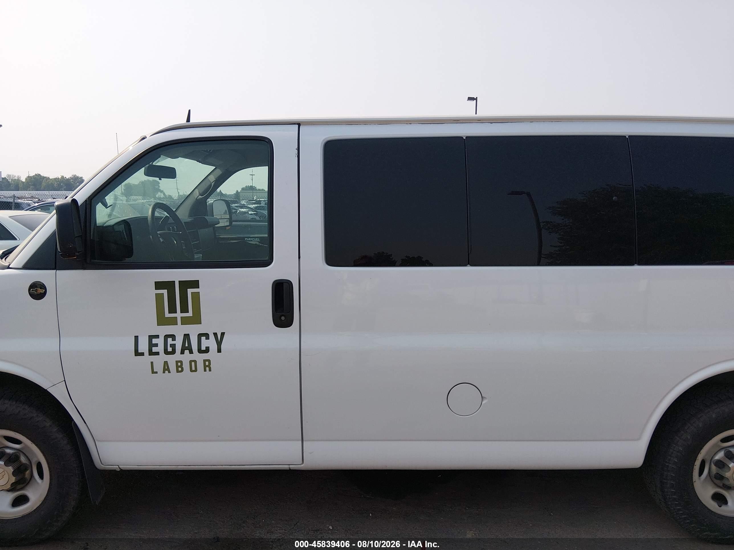 2014 Chevrolet Express 3500 Lt White vin: 1GAZGYFG0E1202885