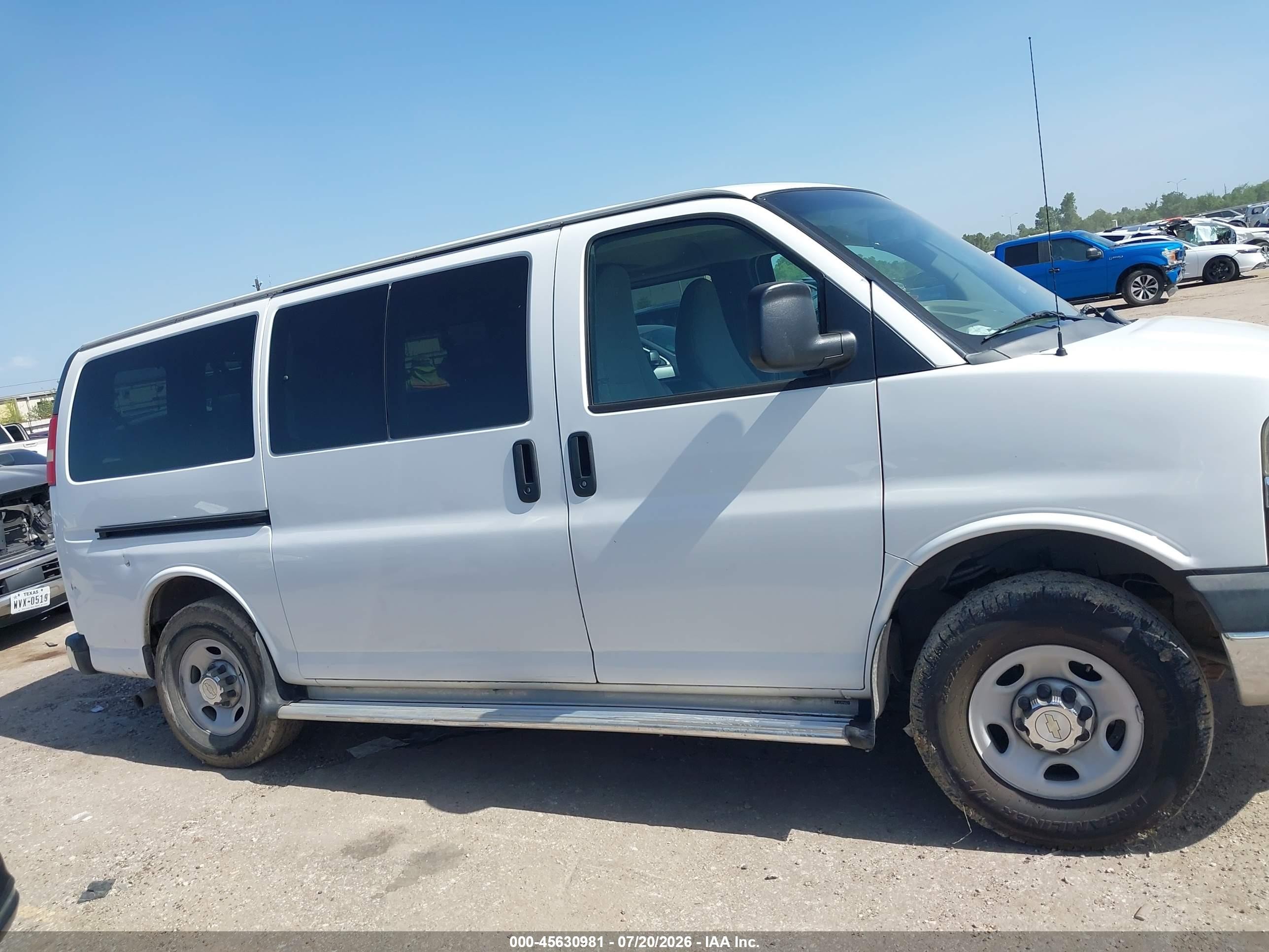 2014 Chevrolet Express 3500 Lt Белый vin: 1GAZGYFG1E1142275