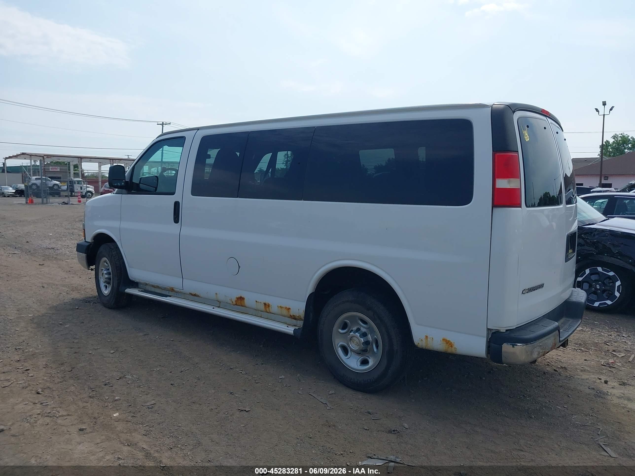 2012 Chevrolet Express 3500 Lt White vin: 1GAZGYFG2C1124932
