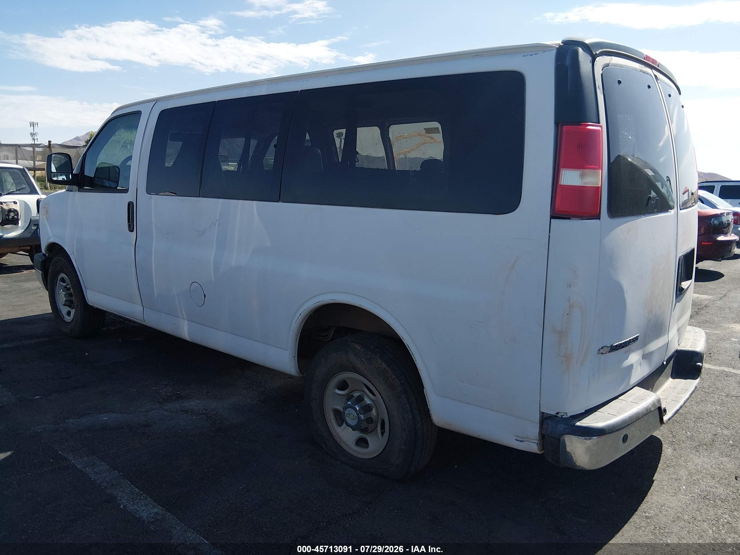 2013 Chevrolet Express 3500 Lt Белый vin: 1GAZGYFG9D1118658