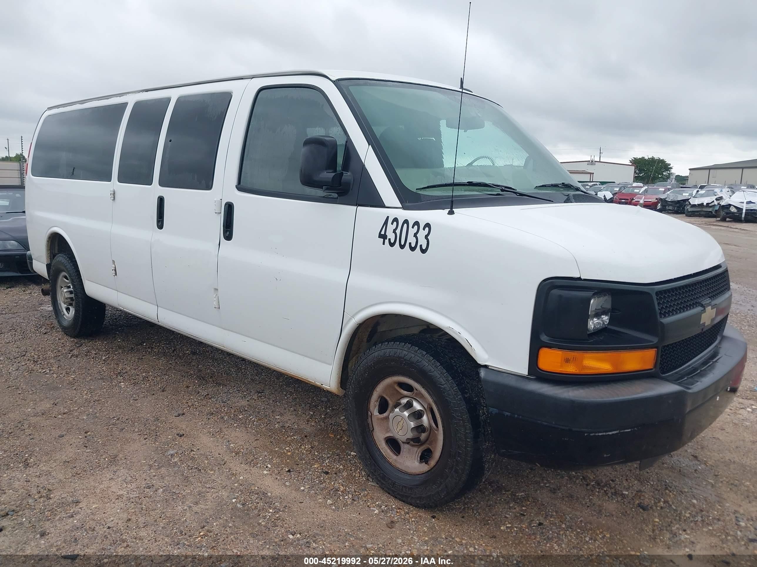 2012 Chevrolet Express 3500 Ls White vin: 1GAZGZFA6C1143033